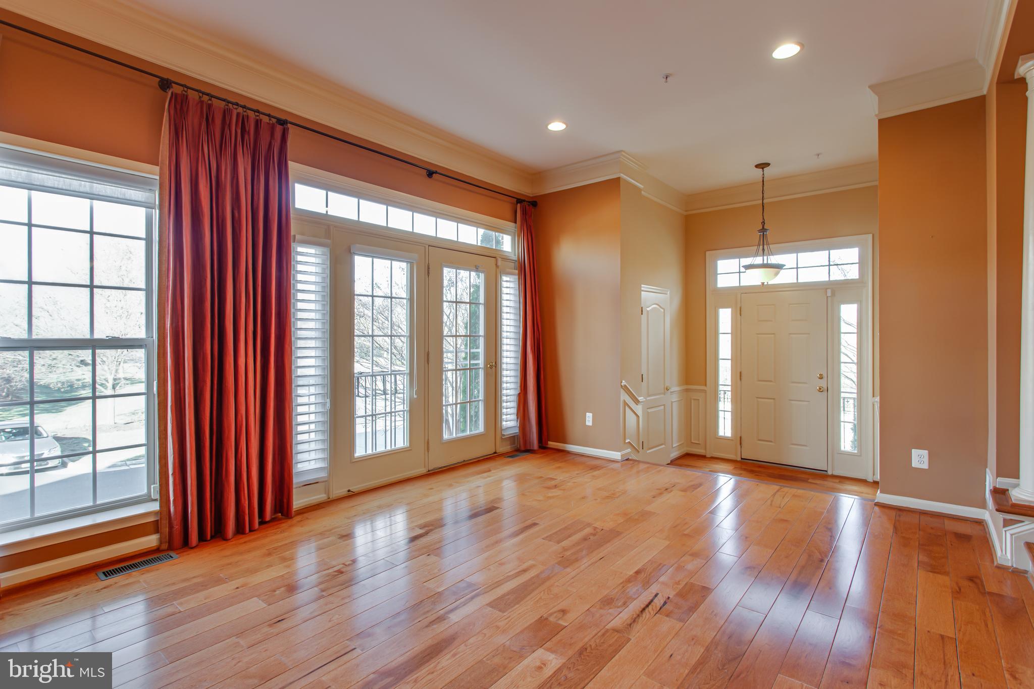 BROADLANDS SOUTH - Residential Lease