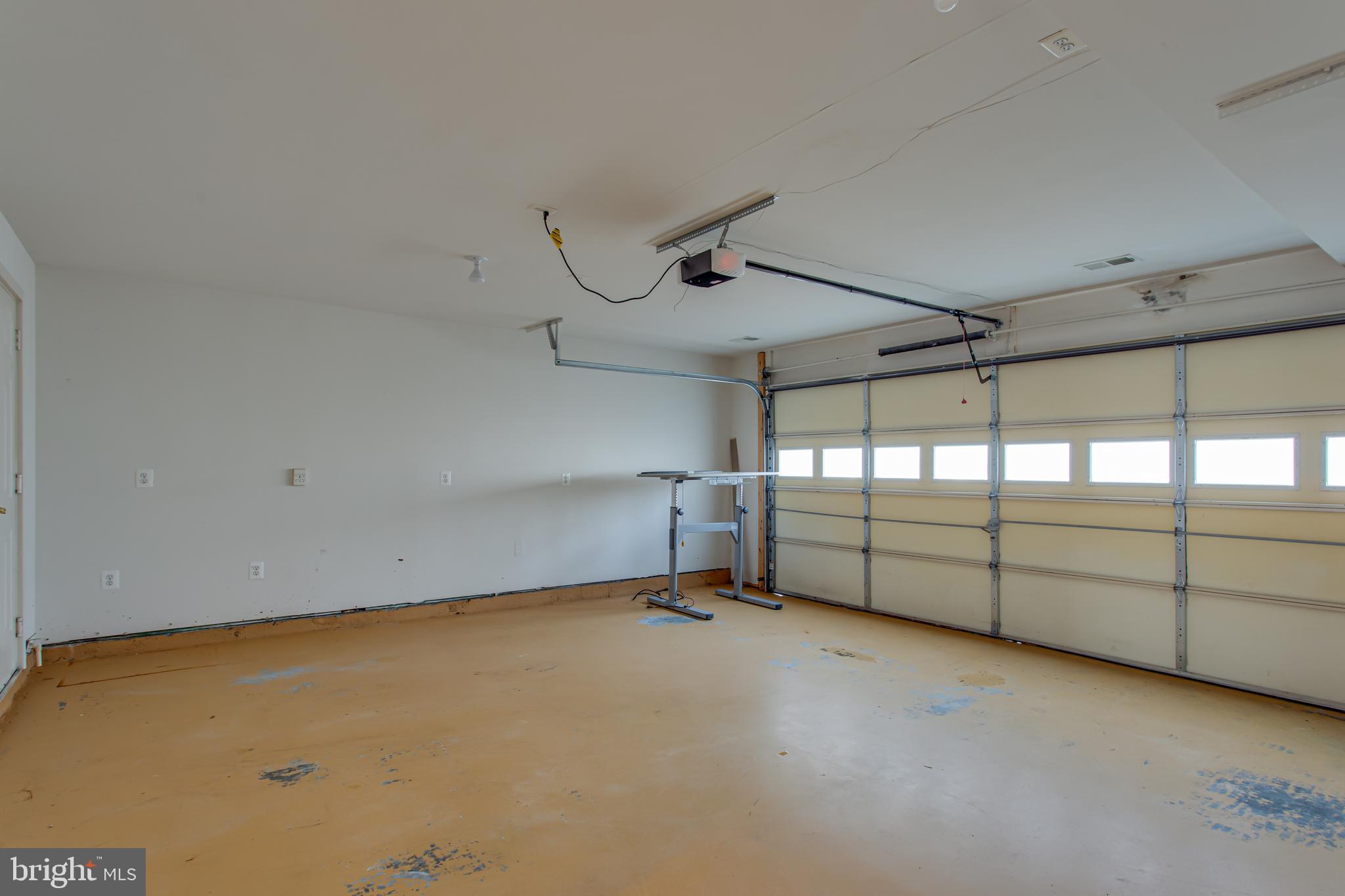 BROADLANDS SOUTH - Residential Lease