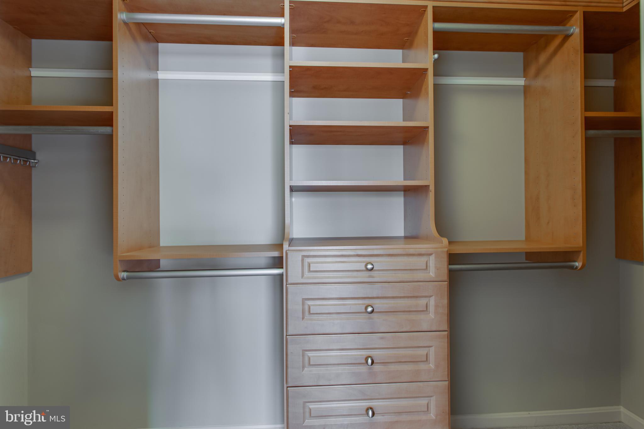 BROADLANDS SOUTH - Residential Lease