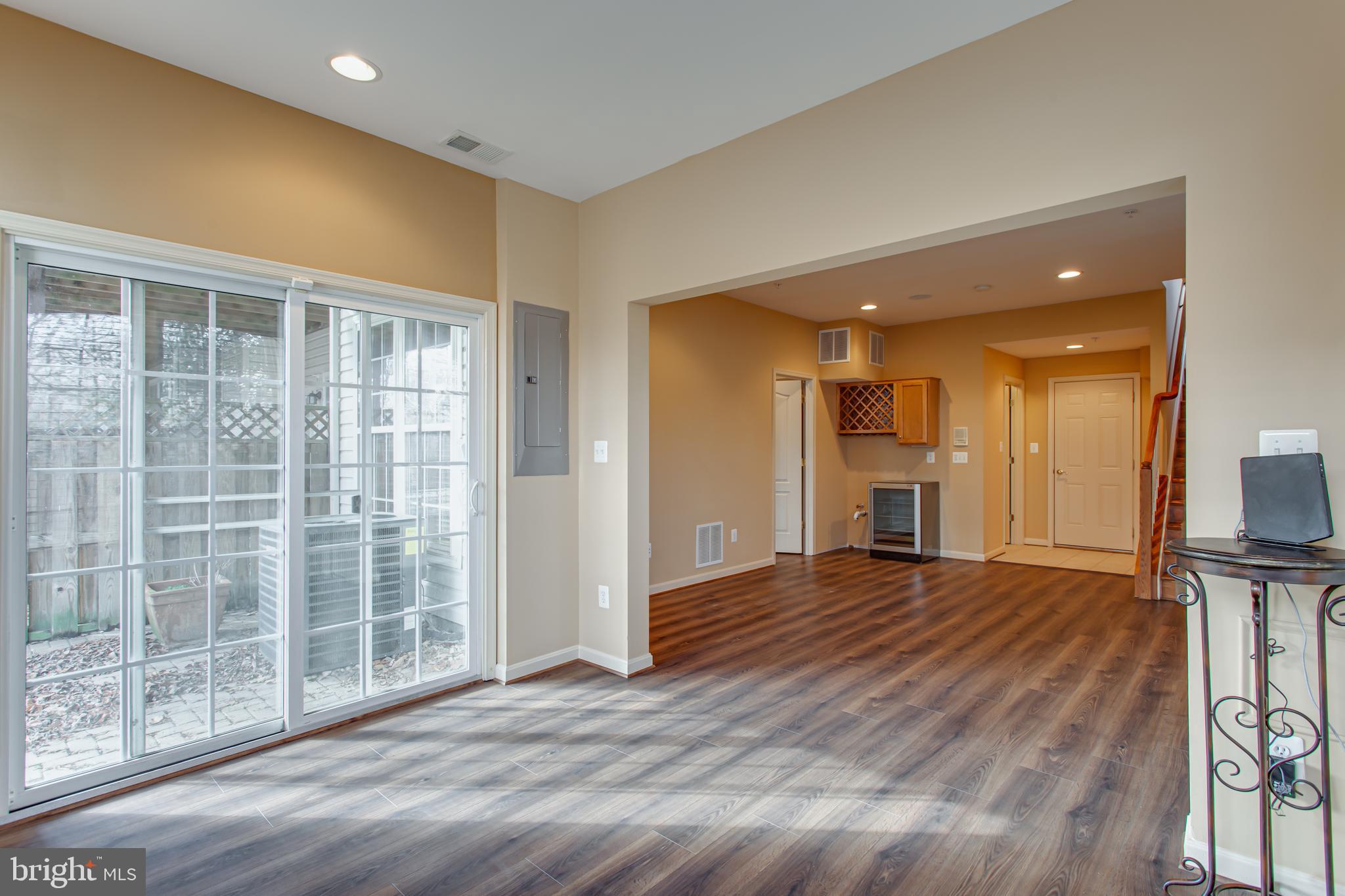 BROADLANDS SOUTH - Residential Lease