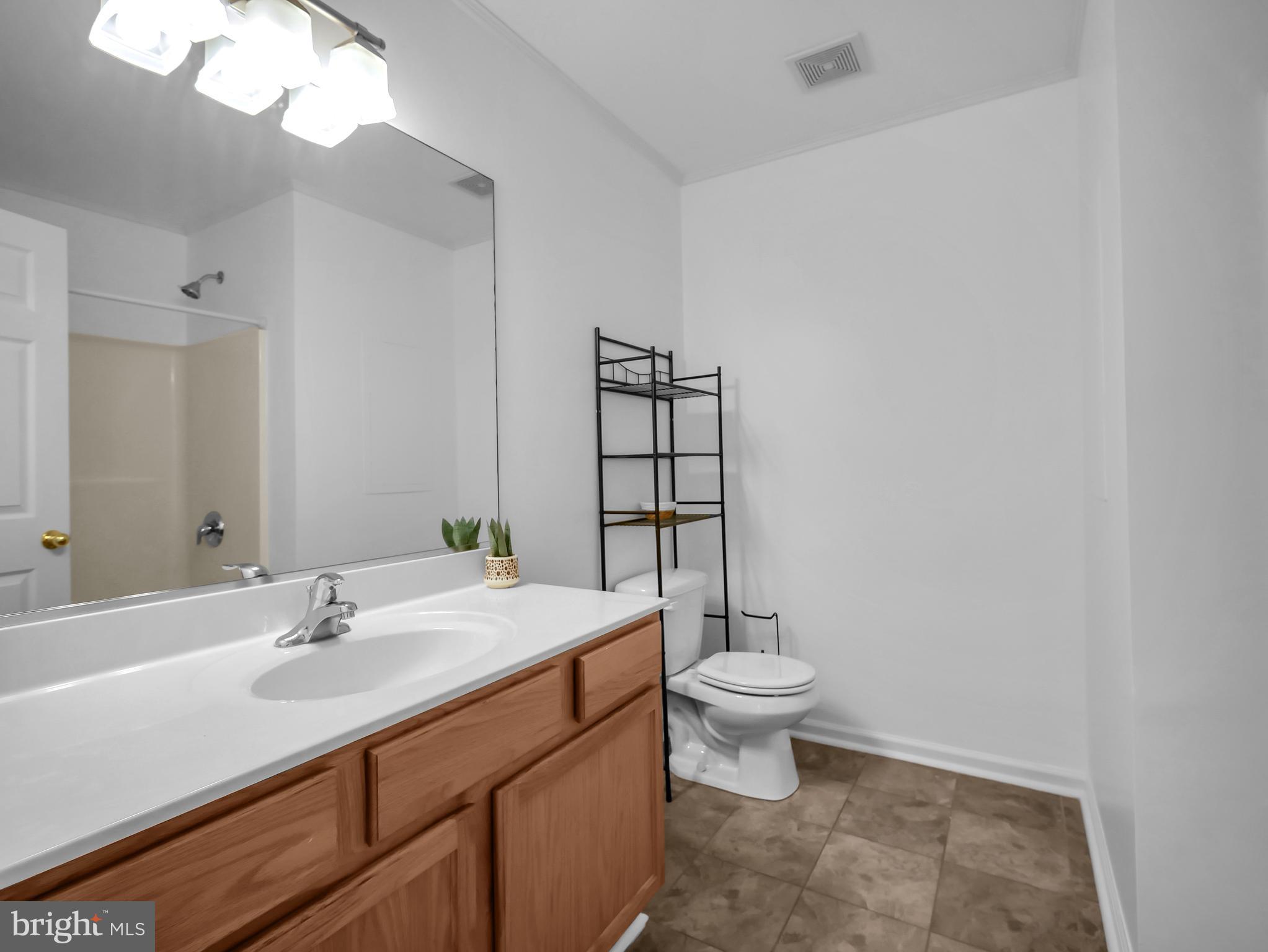 EAST NEW MARKET - Residential