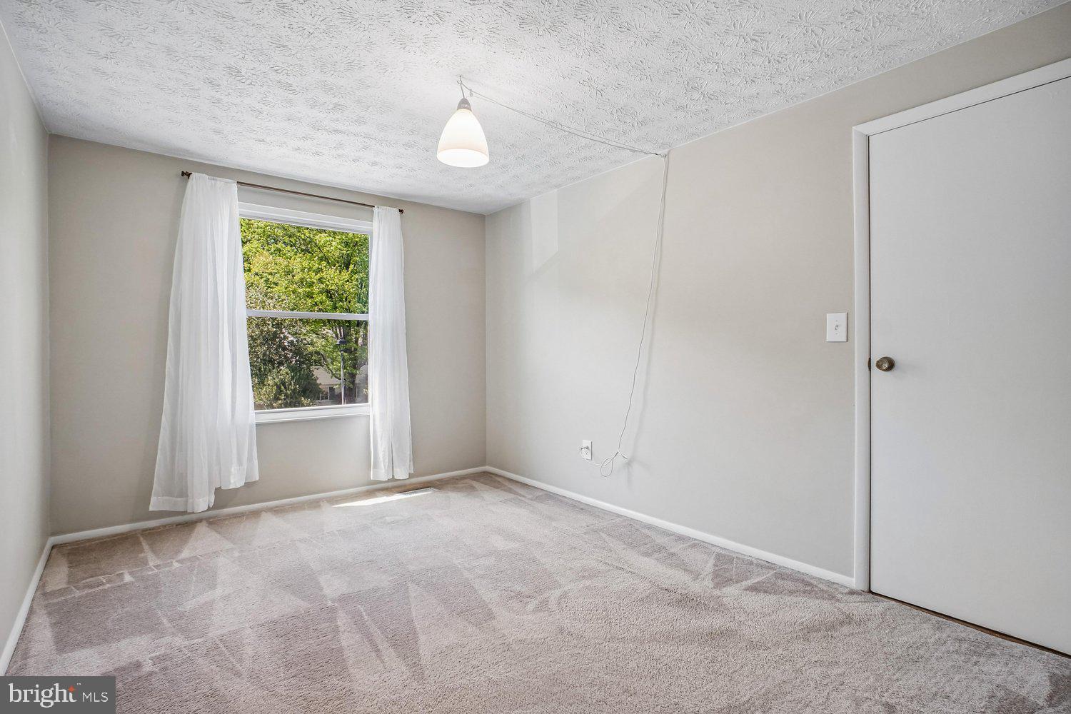 NEWINGTON FOREST - Residential