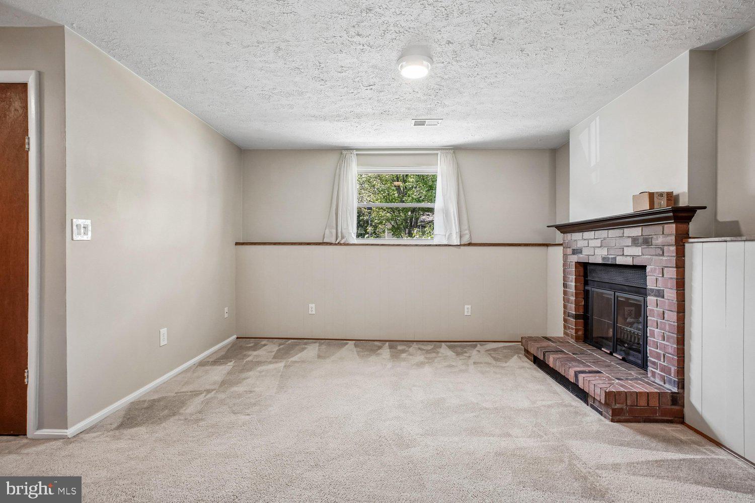 NEWINGTON FOREST - Residential