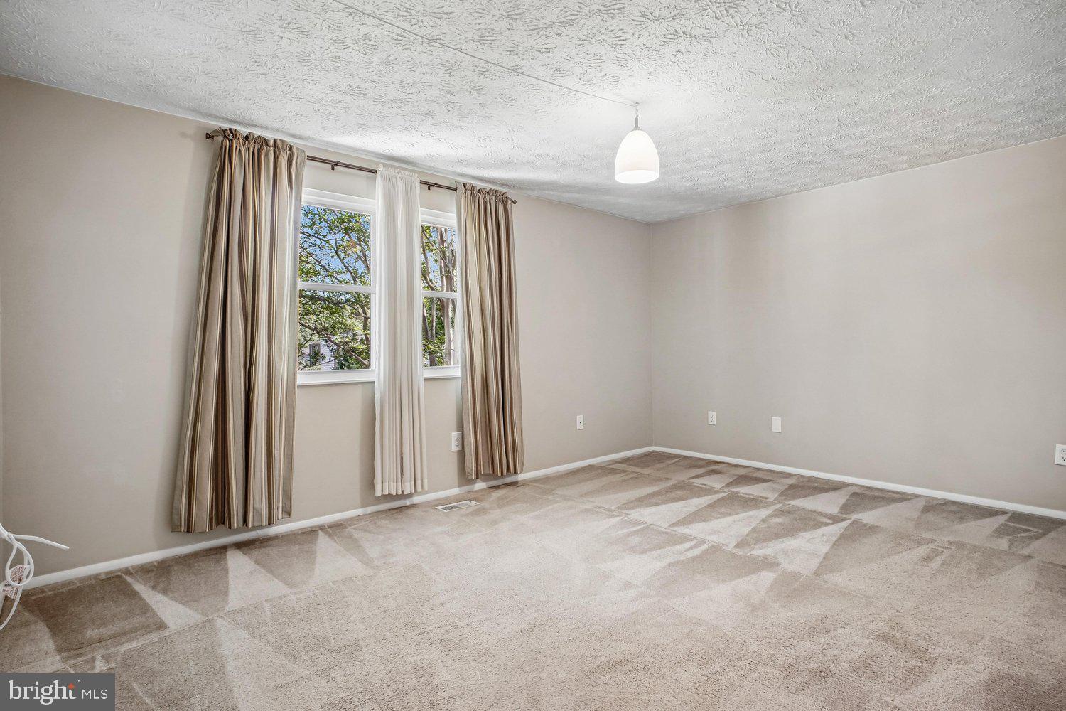 NEWINGTON FOREST - Residential