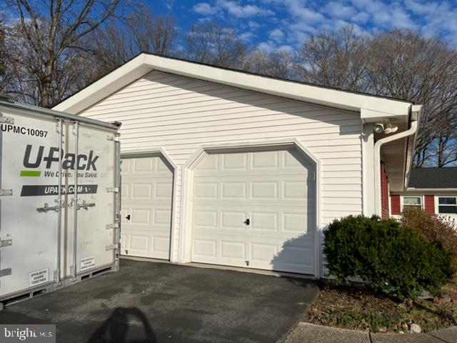 WHITEHALL AT BELAIR - Residential