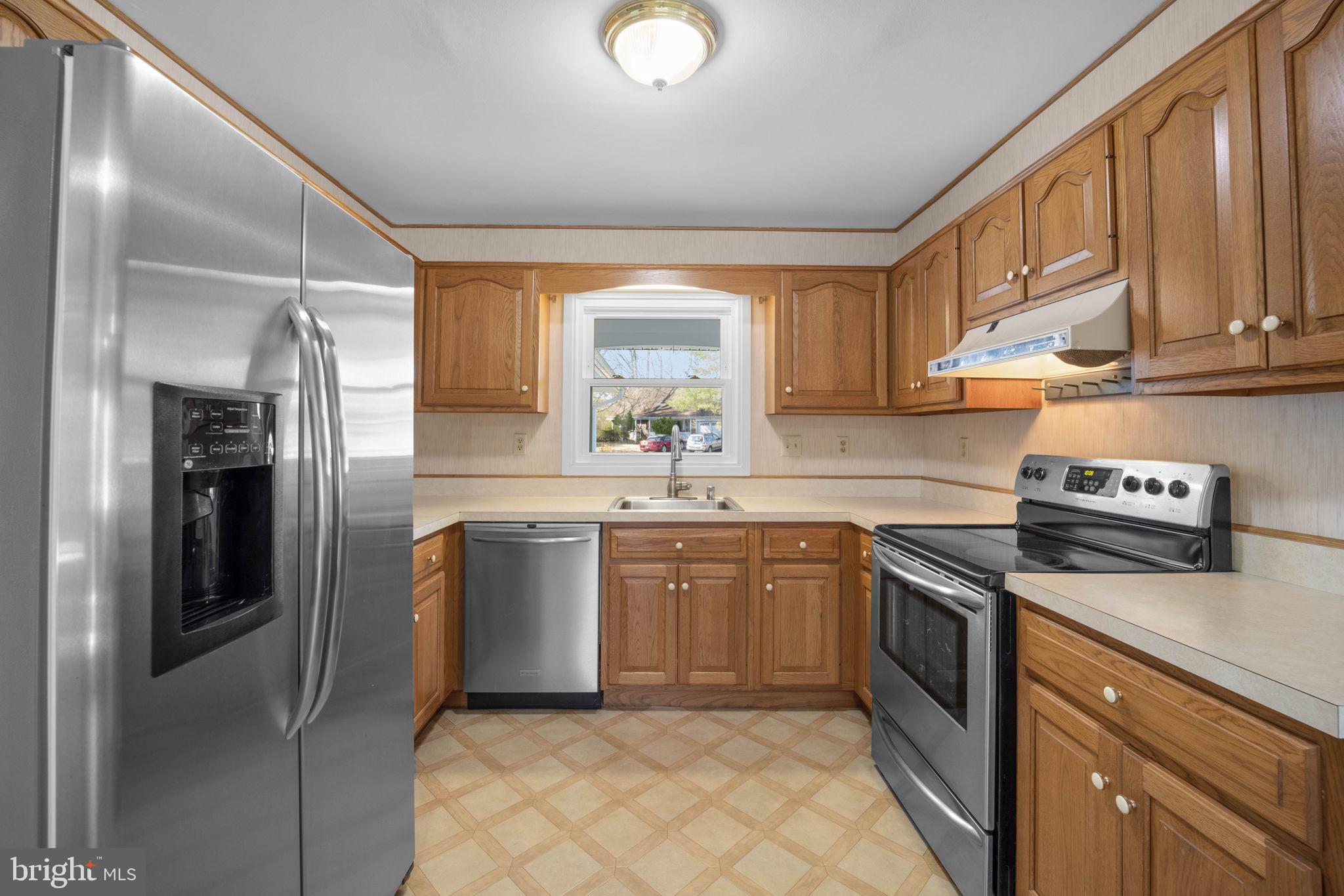 WHITEHALL AT BELAIR - Residential