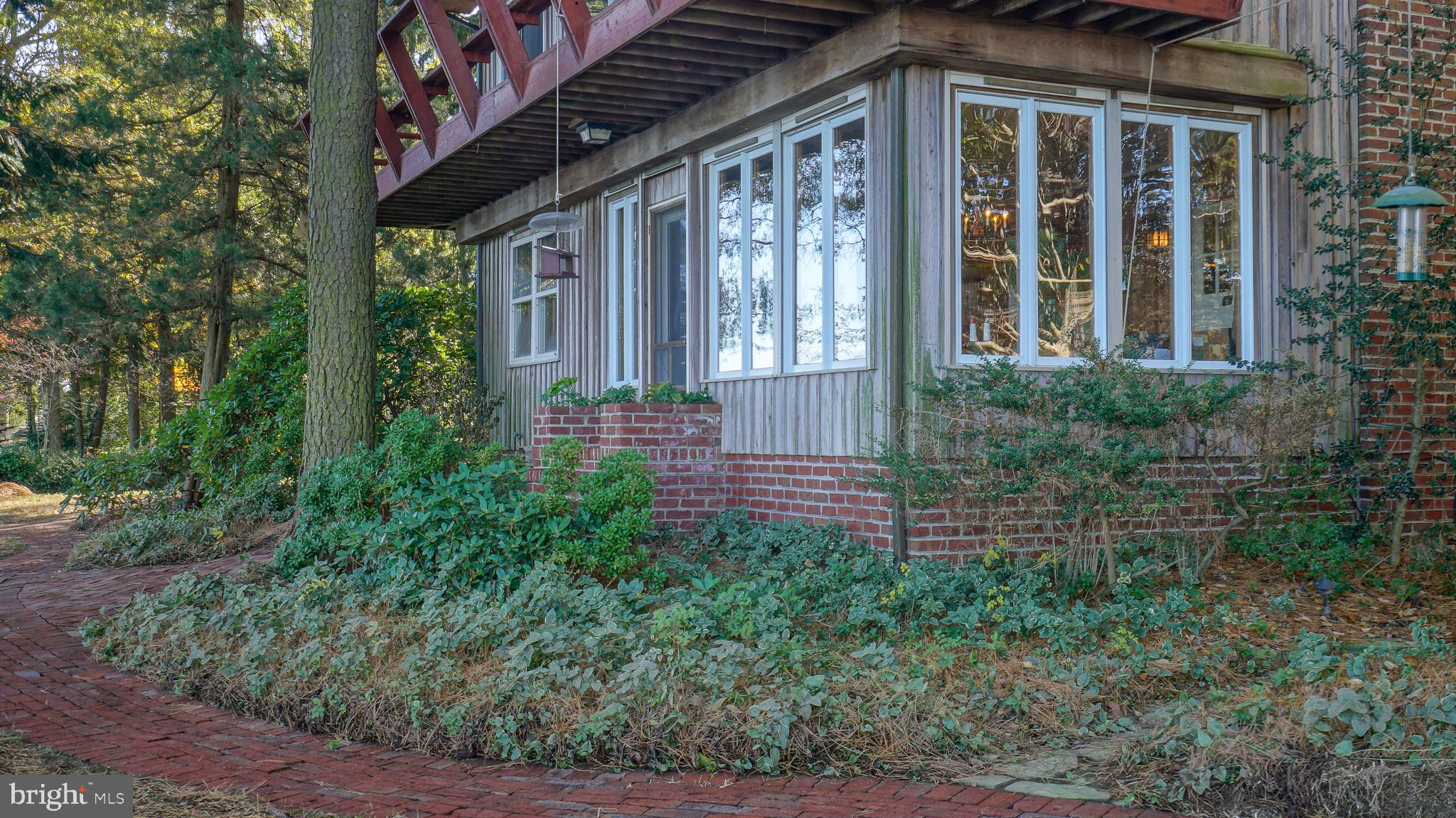 KENTMORE PARK - Residential