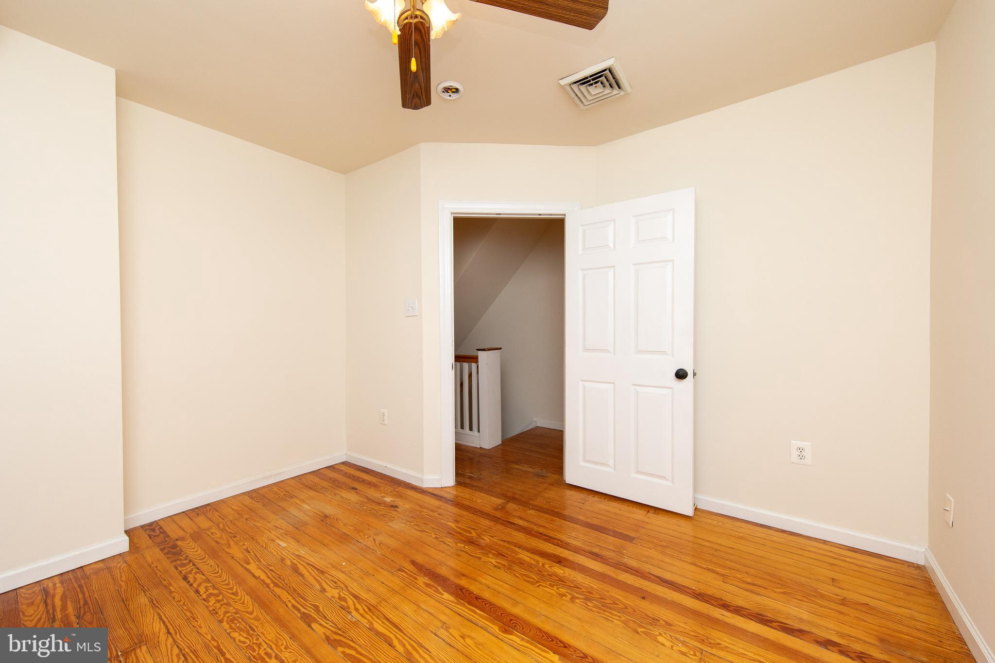 ROXBOROUGH - Residential