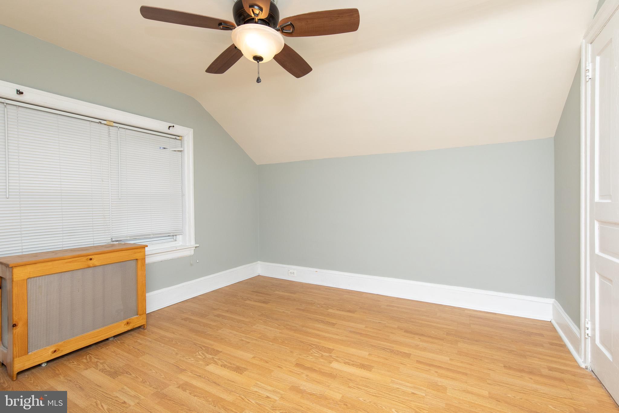 ROXBOROUGH - Residential