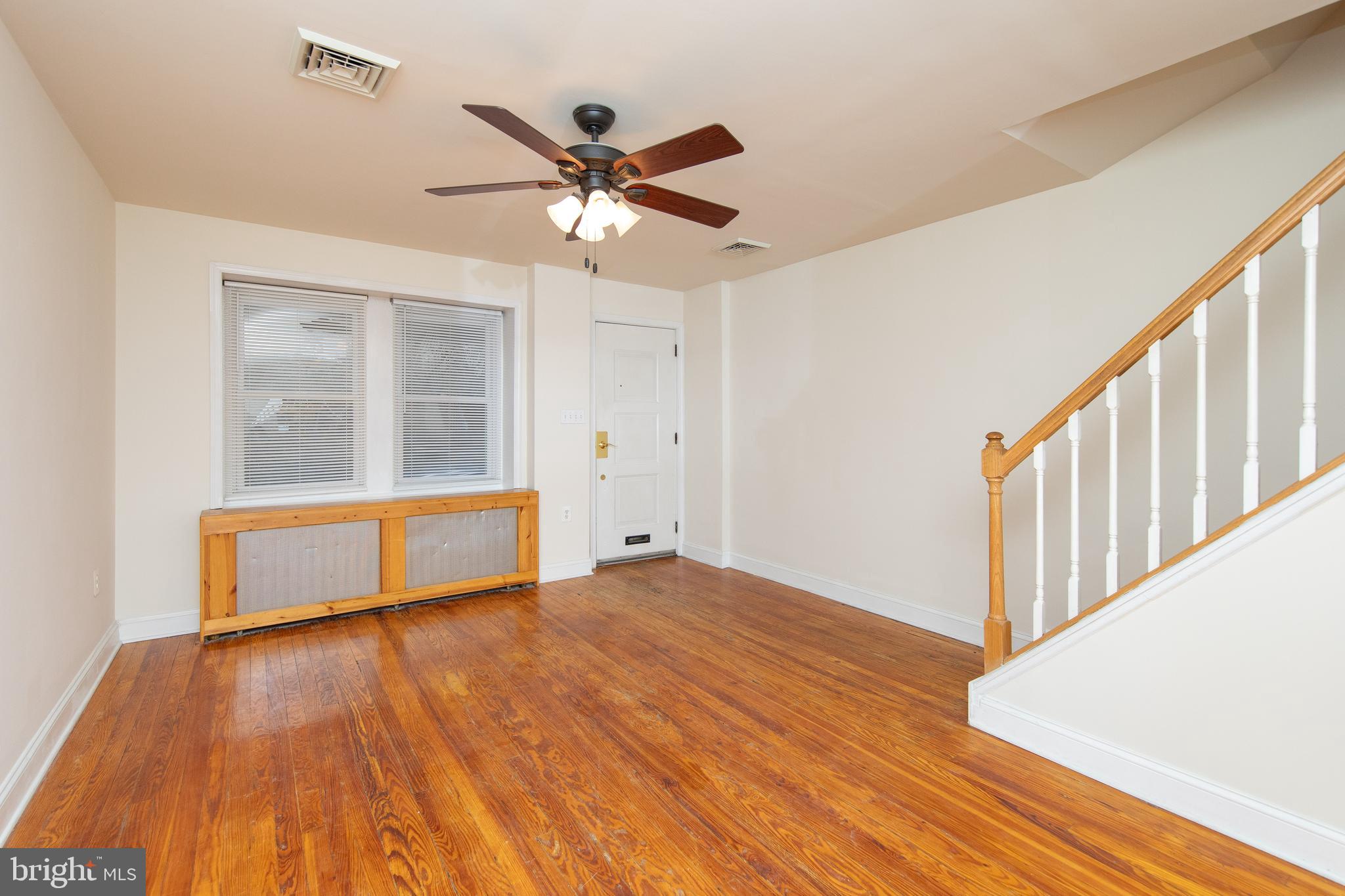 ROXBOROUGH - Residential