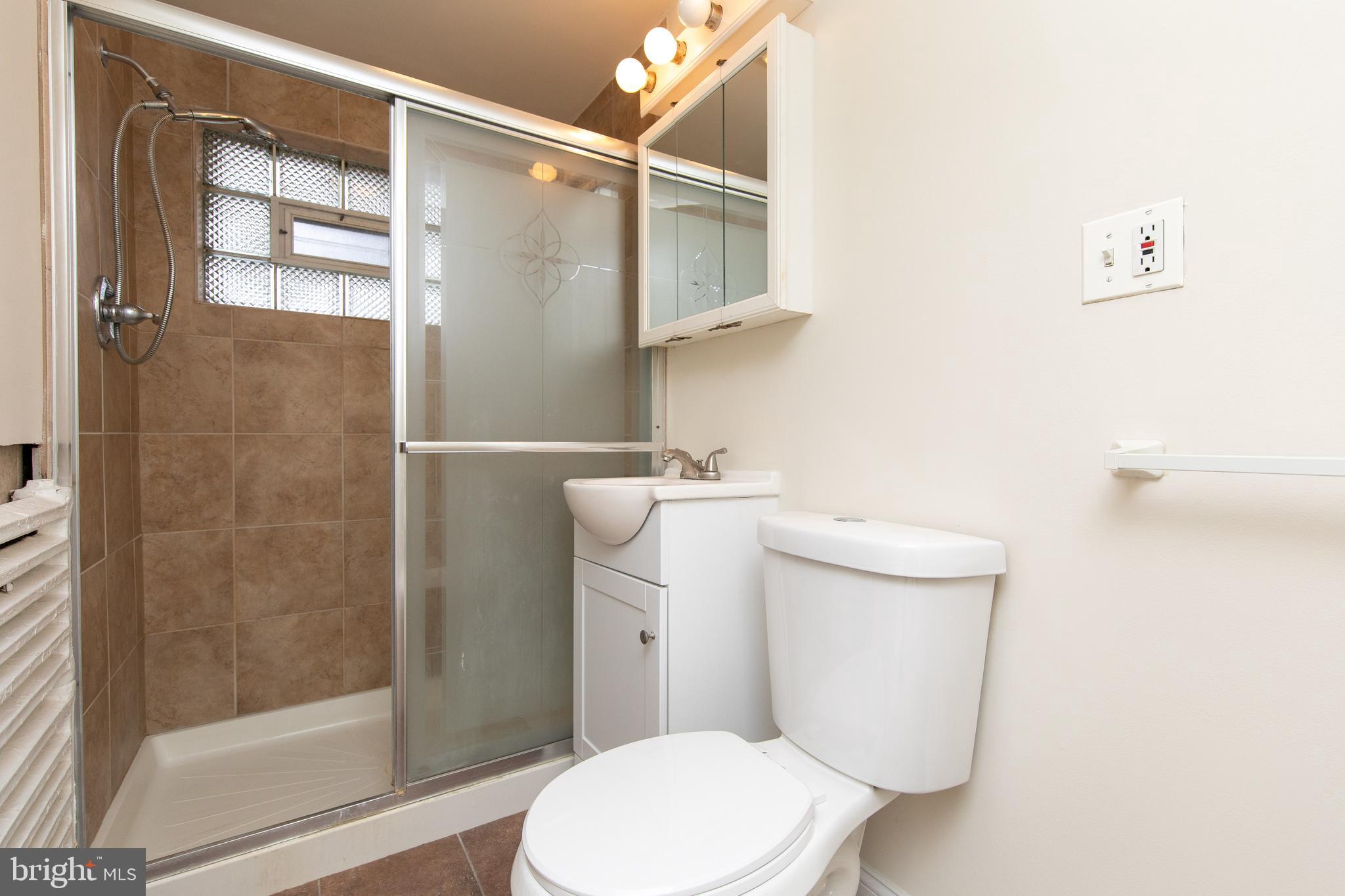 ROXBOROUGH - Residential