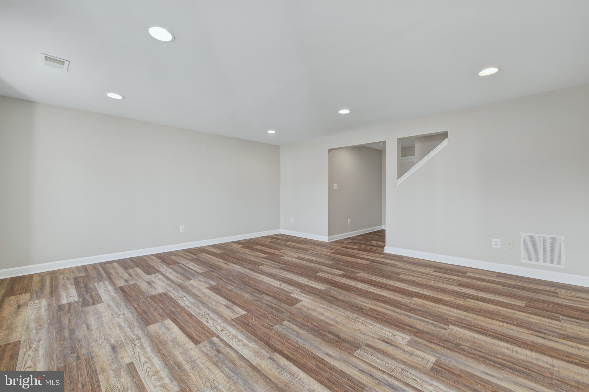 HUPPS RIDGE - Residential