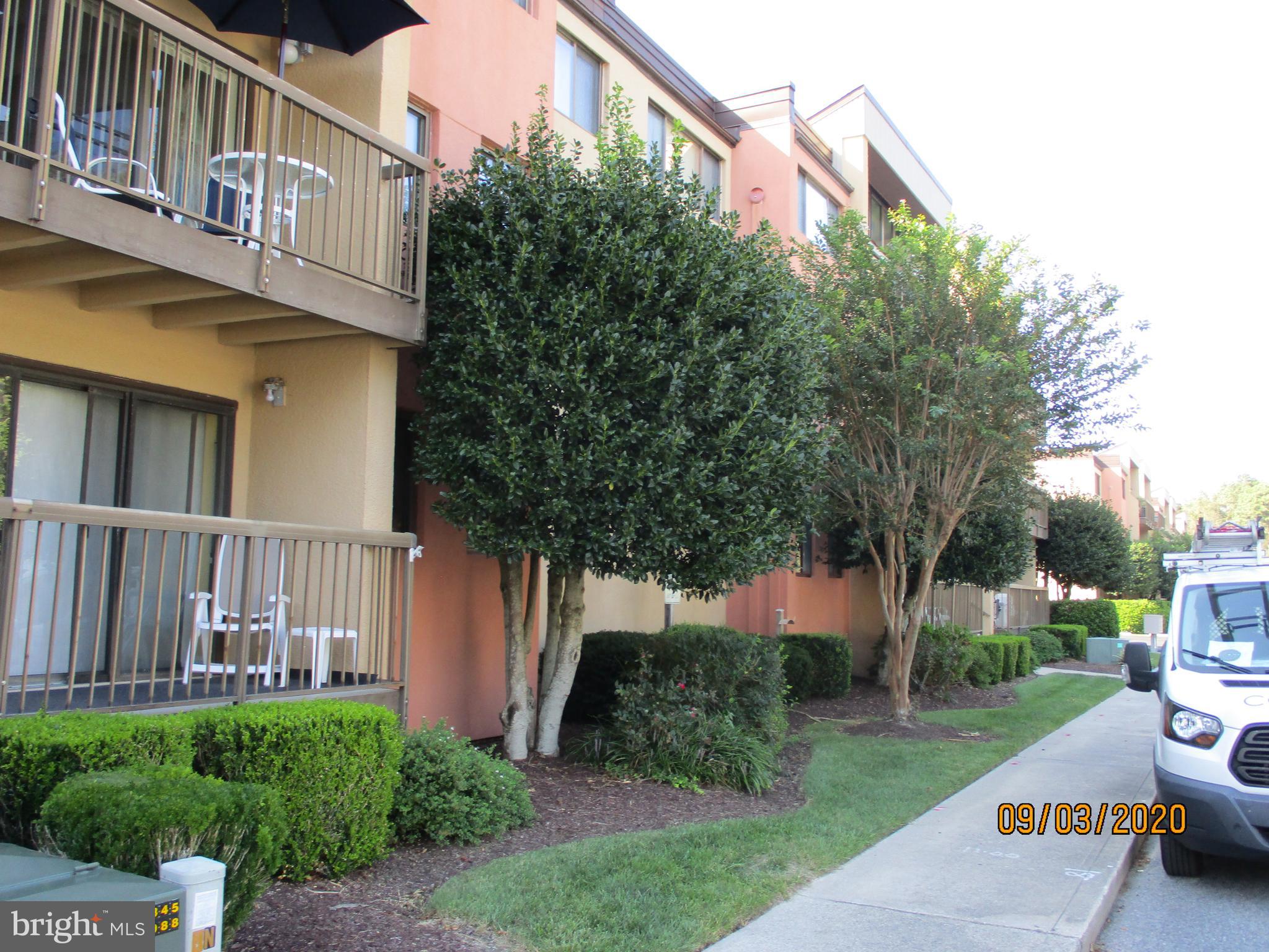 Beach Getaway! 2Br 2 Ba large unit awaits you. 18' balcony overlooking the courtyard. Well managed building with tennis courts and huge community pool. Exceptionally close to parks, ocean, and bay. Solid summer rental income. Open floor plan with extended living space and roomy bedrooms. Located in an extremely popular area close to everything but away from the hustle bustle. Schedule showing now before it's gone!