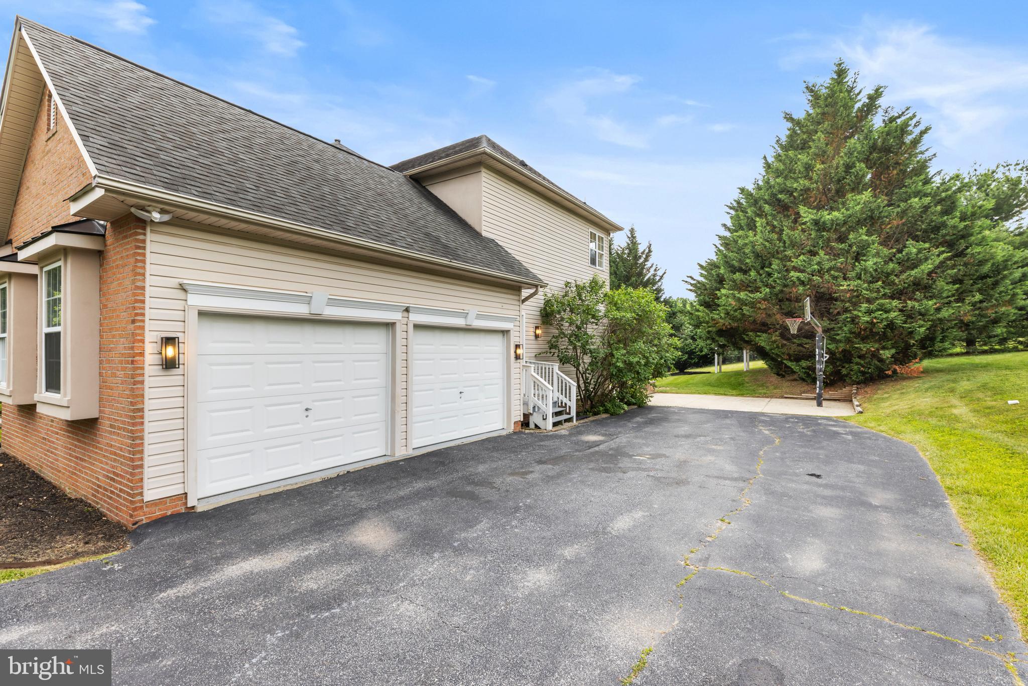 FAIRWAYS AT HOLLY HILL - Residential