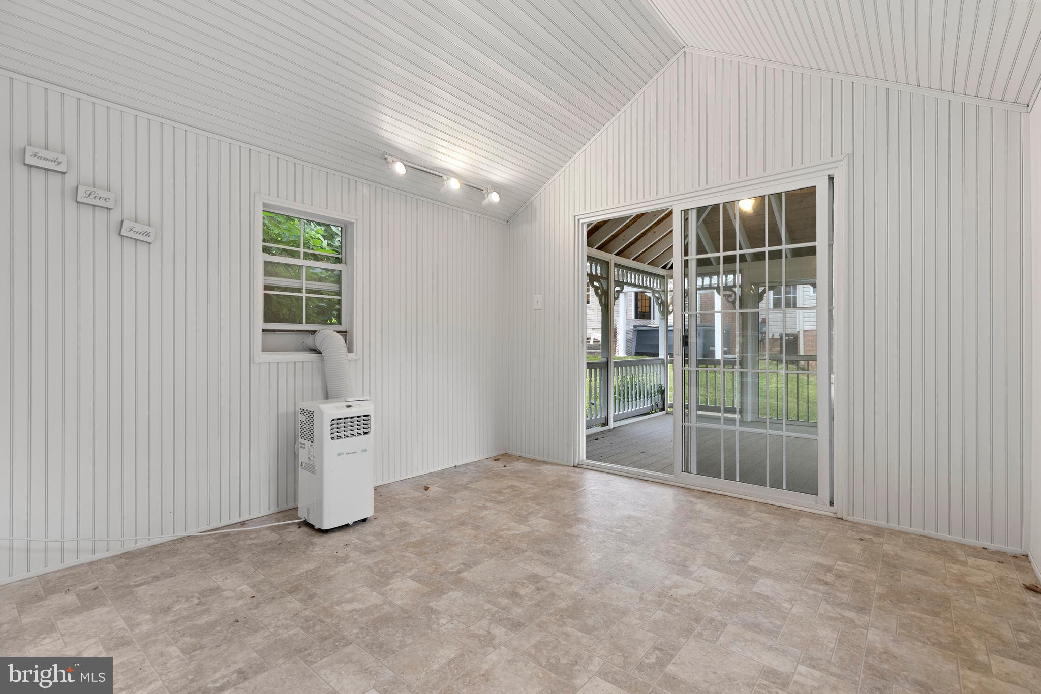 FAIRWAYS AT HOLLY HILL - Residential