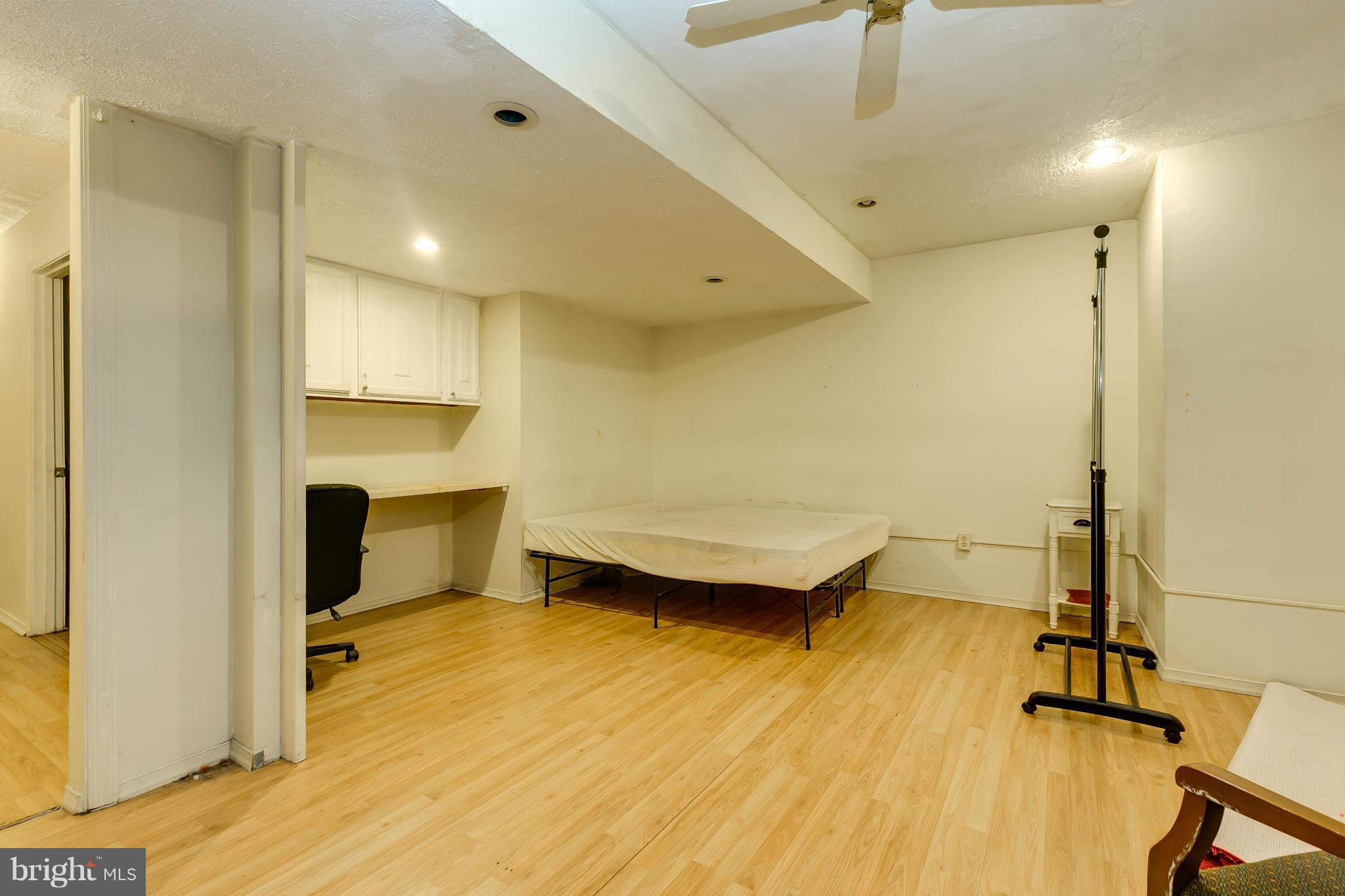 CARDINAL GLEN - Residential