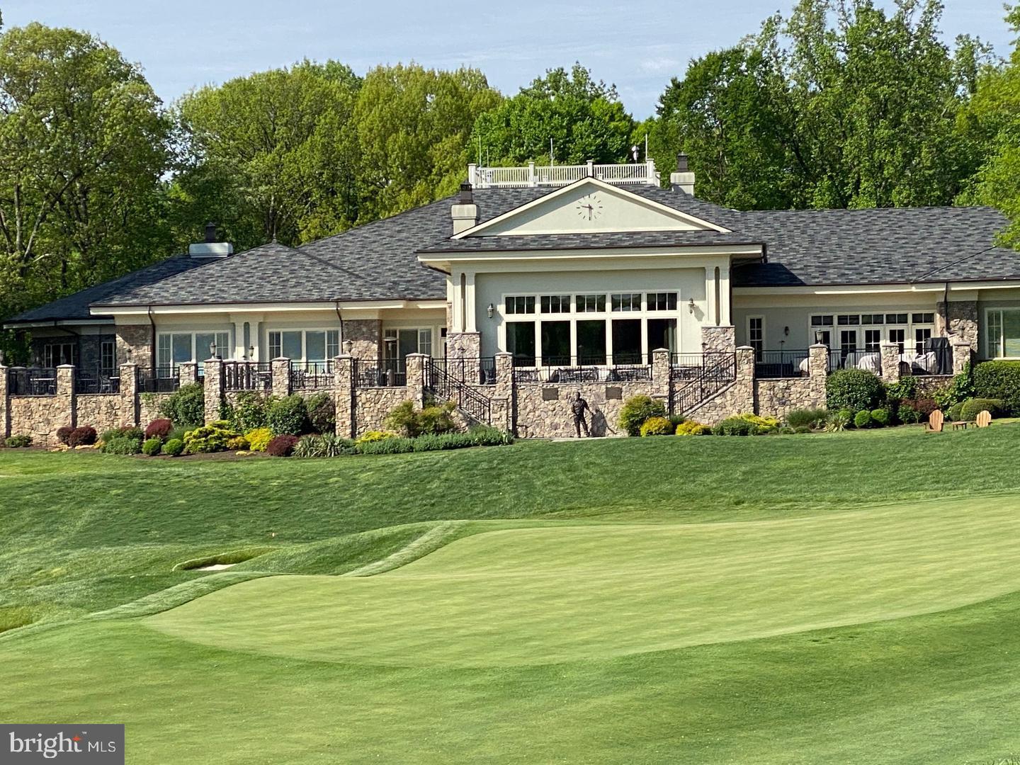 AVENEL - Residential