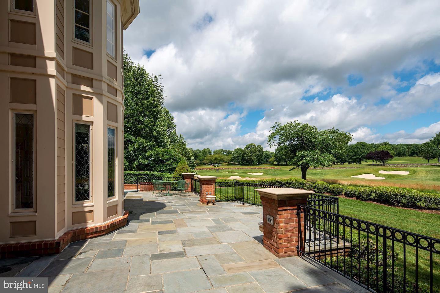 AVENEL - Residential