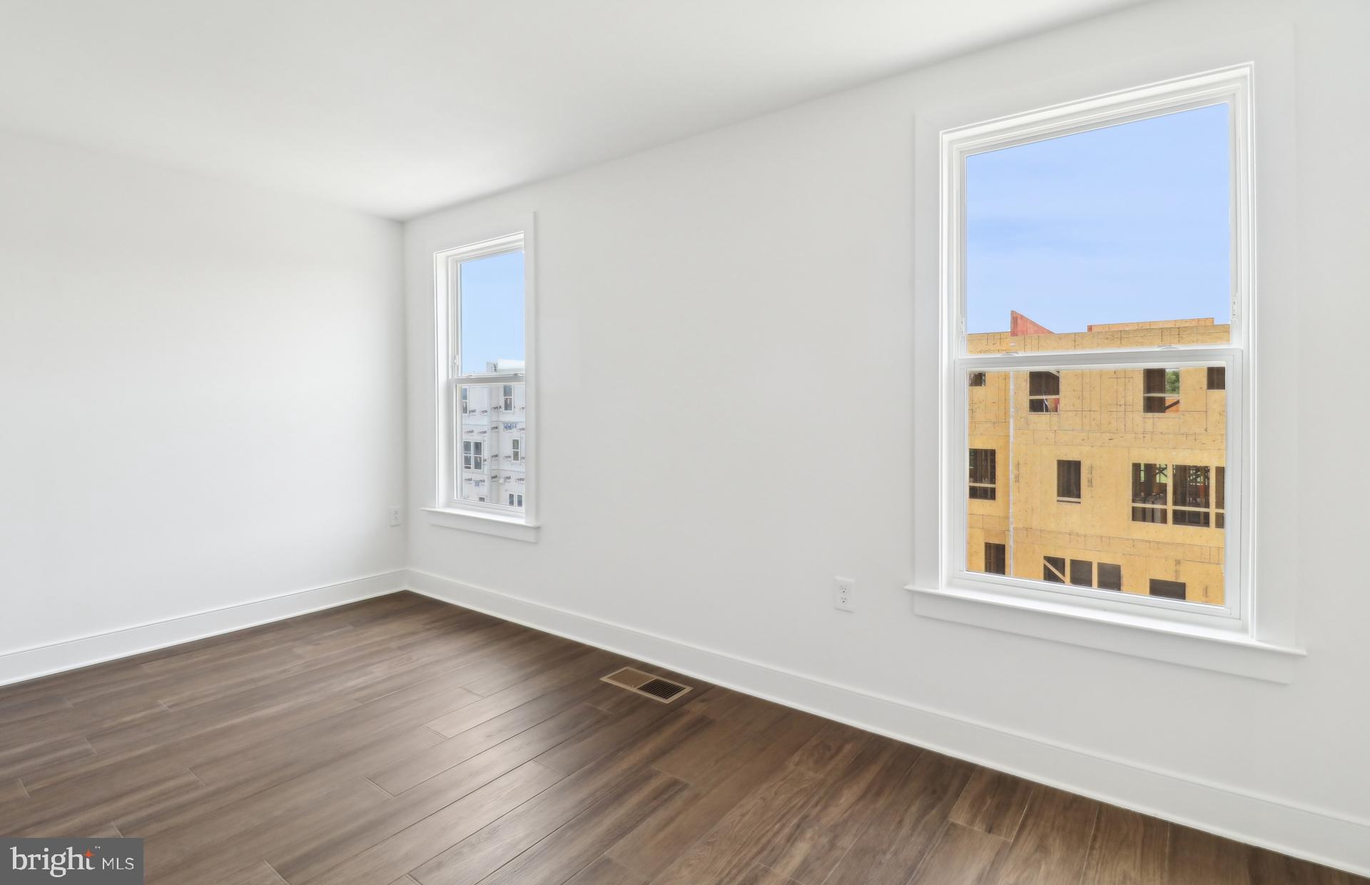 BELMONT OVERLOOK - Residential