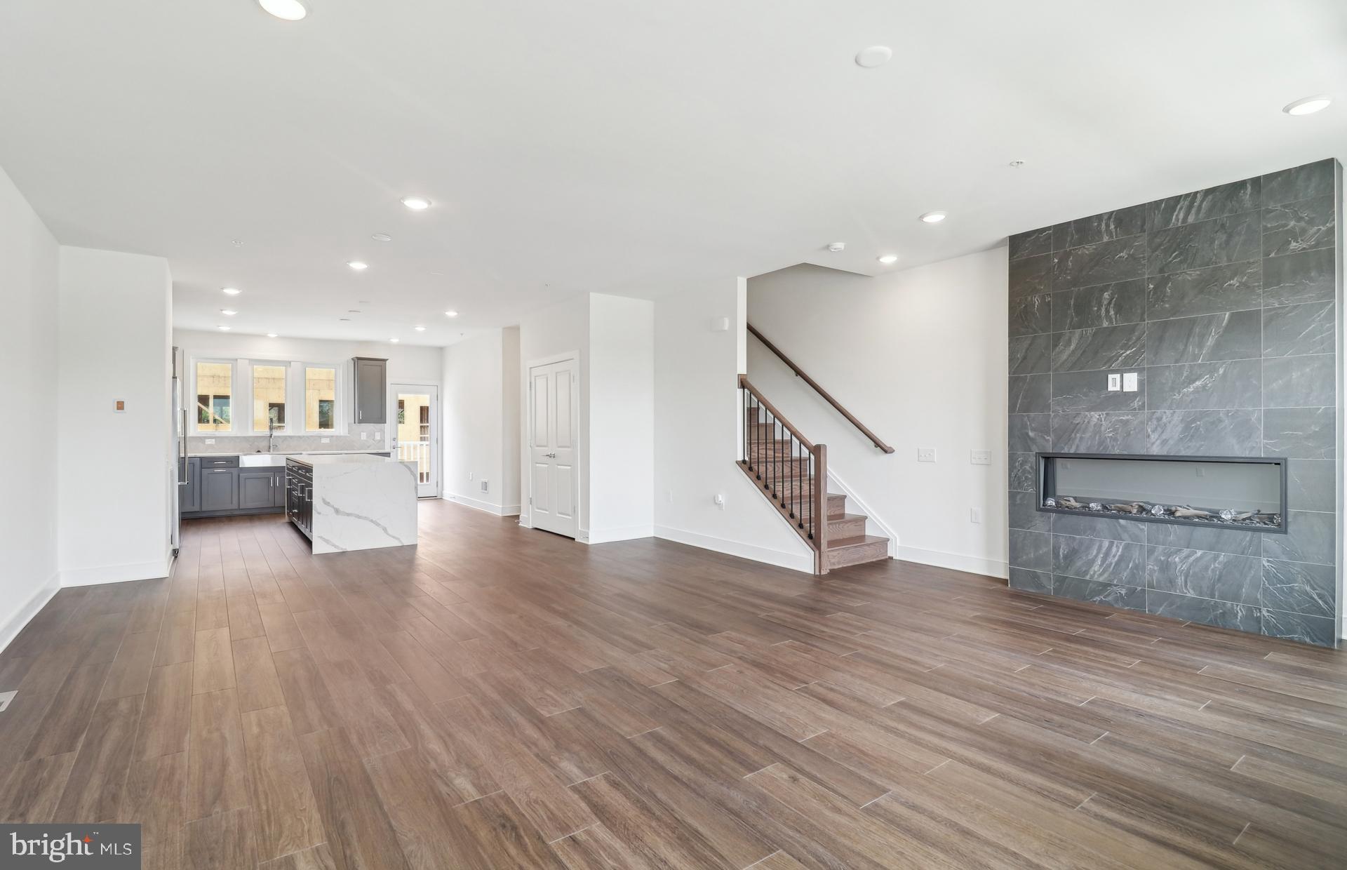 BELMONT OVERLOOK - Residential