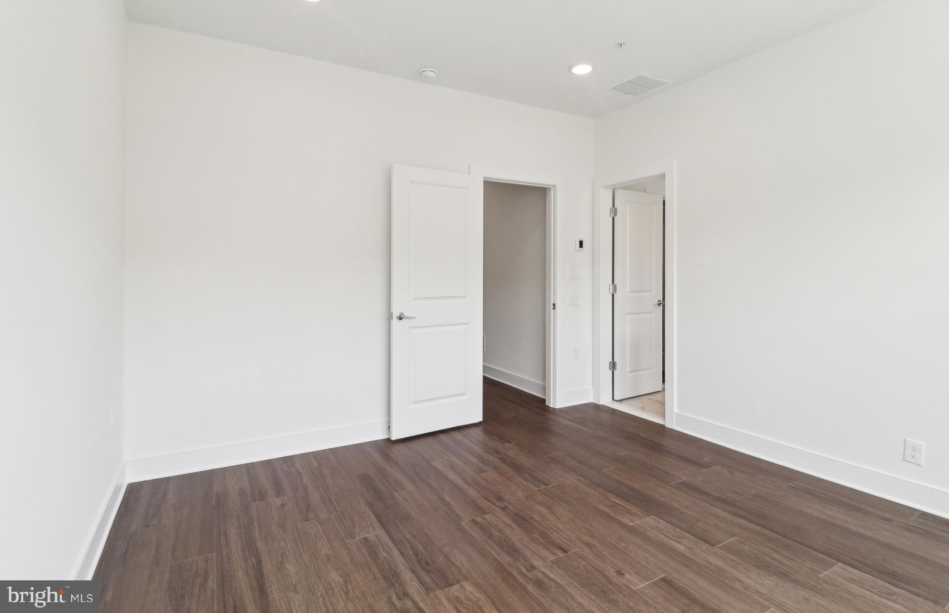 BELMONT OVERLOOK - Residential