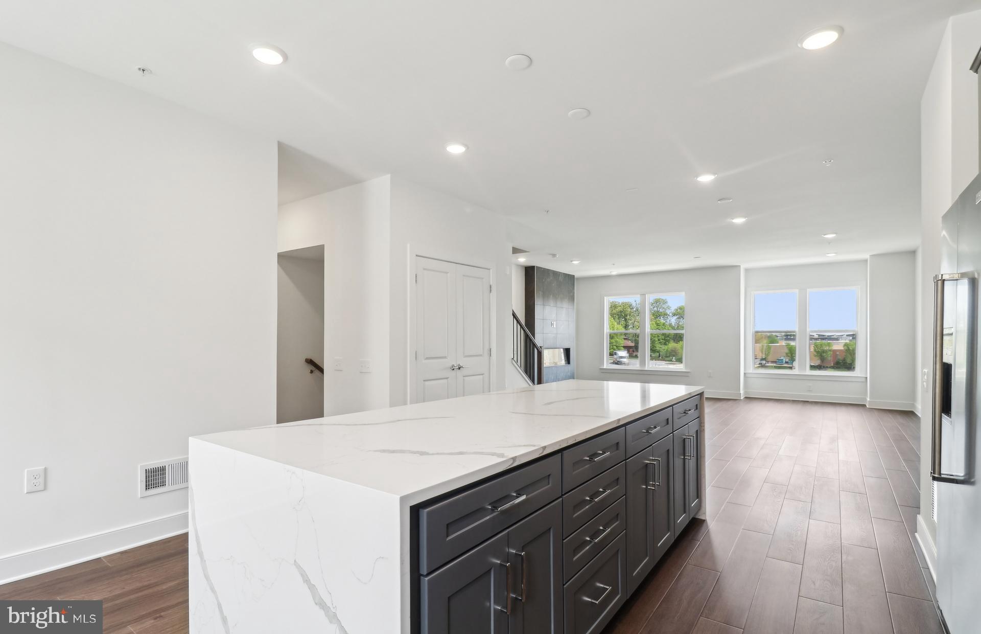 BELMONT OVERLOOK - Residential