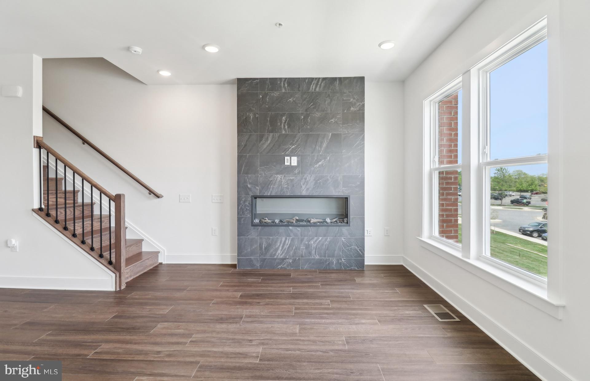 BELMONT OVERLOOK - Residential