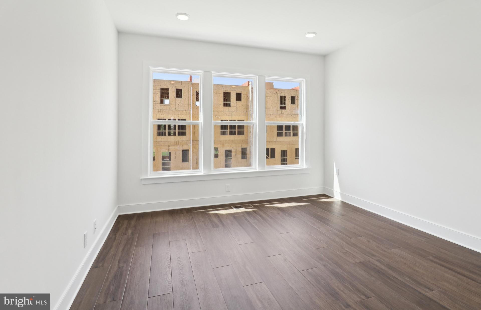 BELMONT OVERLOOK - Residential