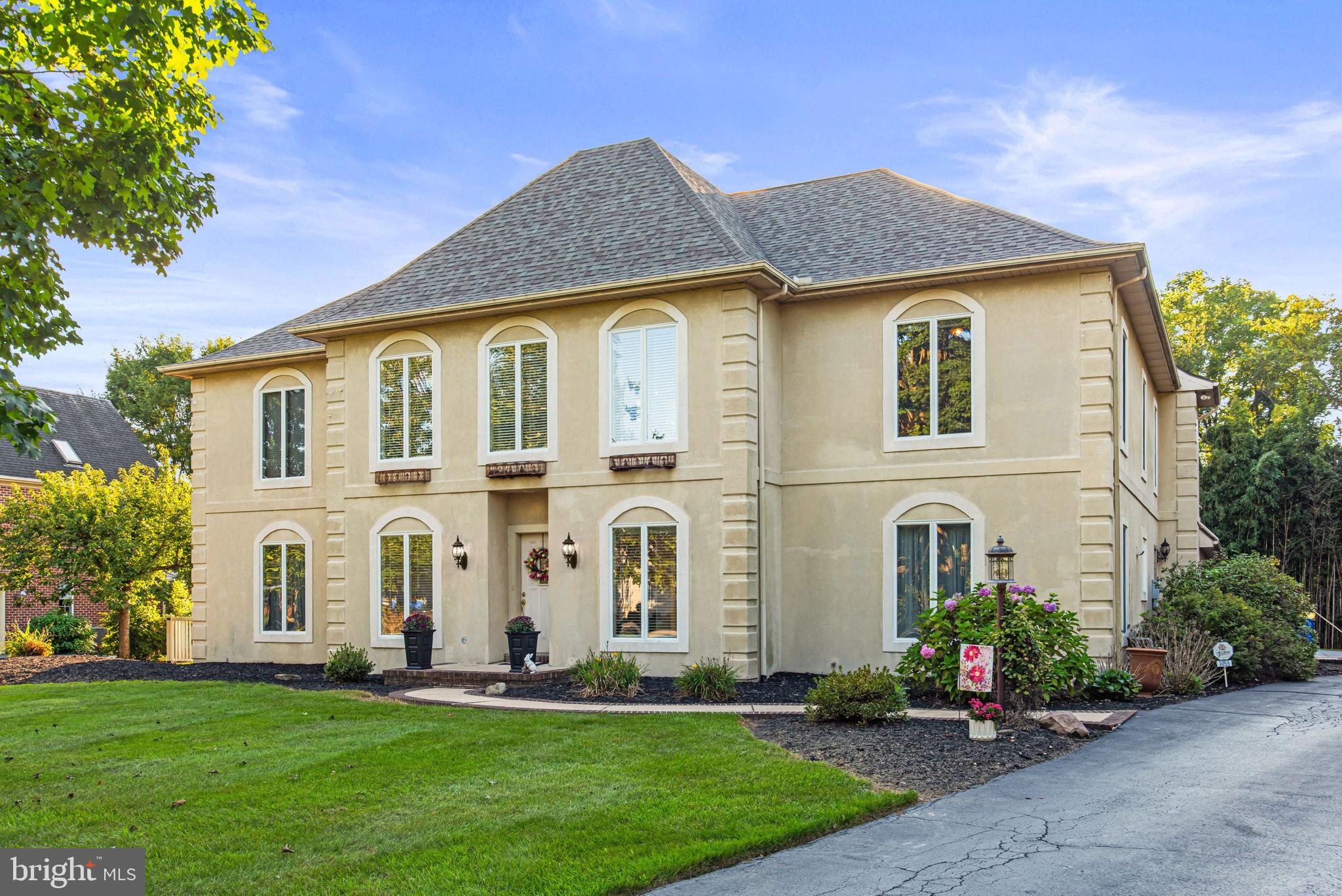 HEPPLEWHITE ESTATES - Residential