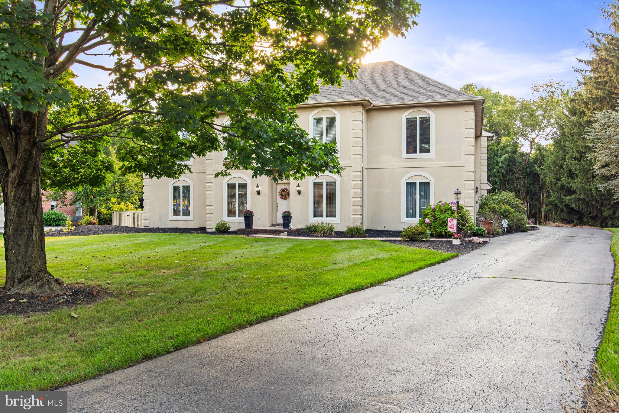 HEPPLEWHITE ESTATES - Residential