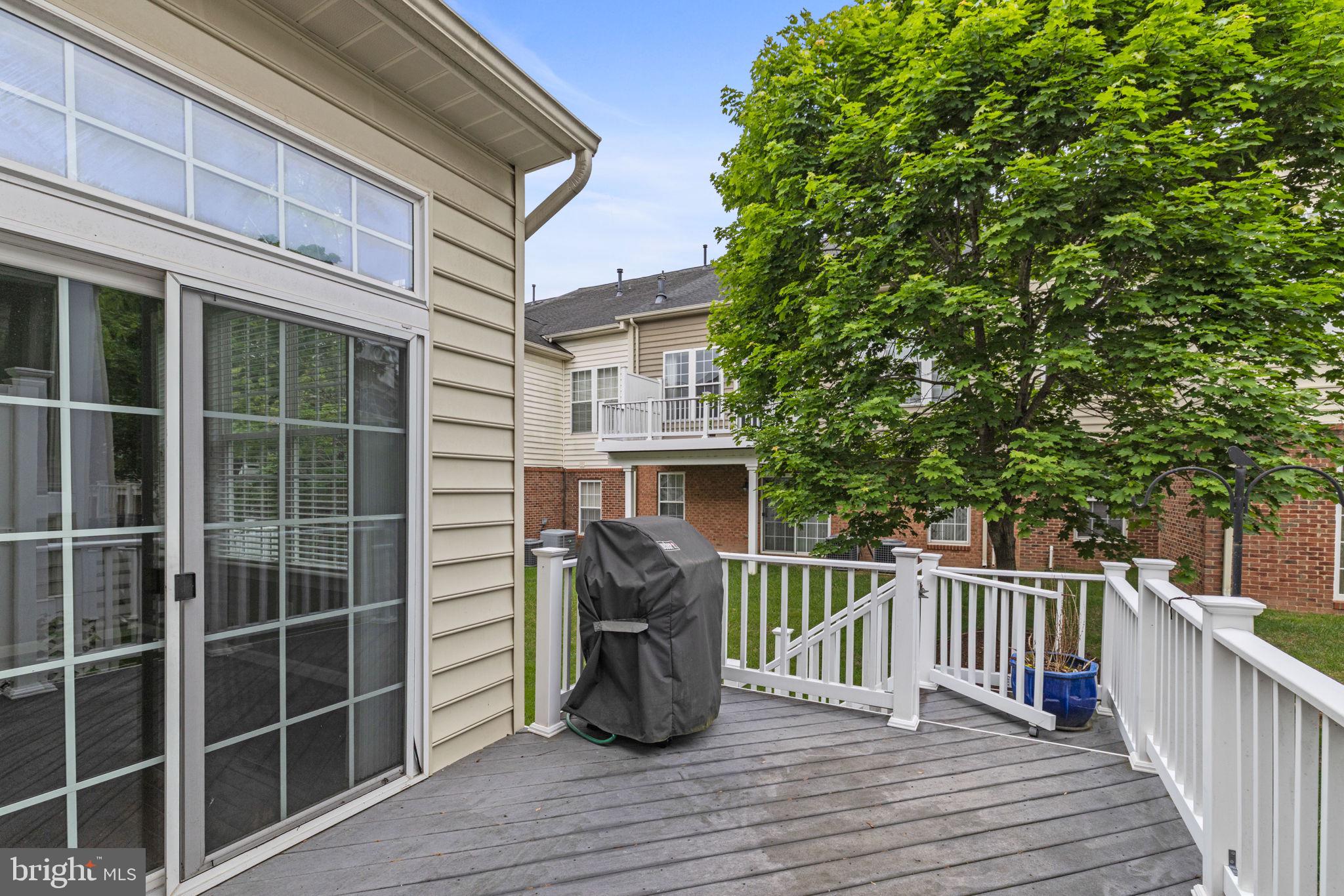 ELLICOTT MEADOWS - Residential