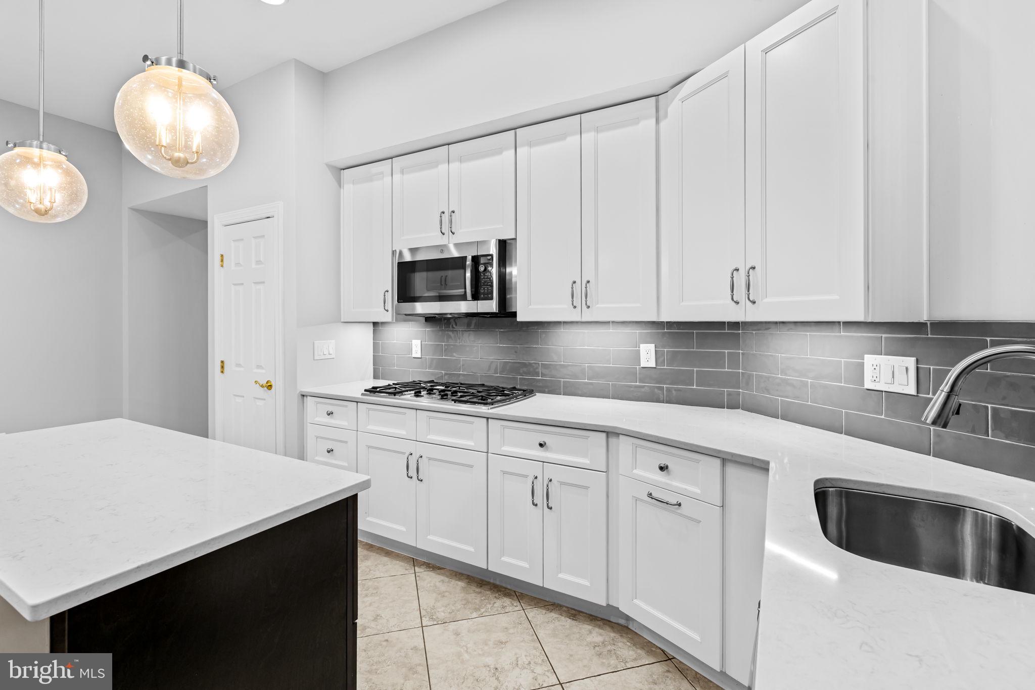 ELLICOTT MEADOWS - Residential