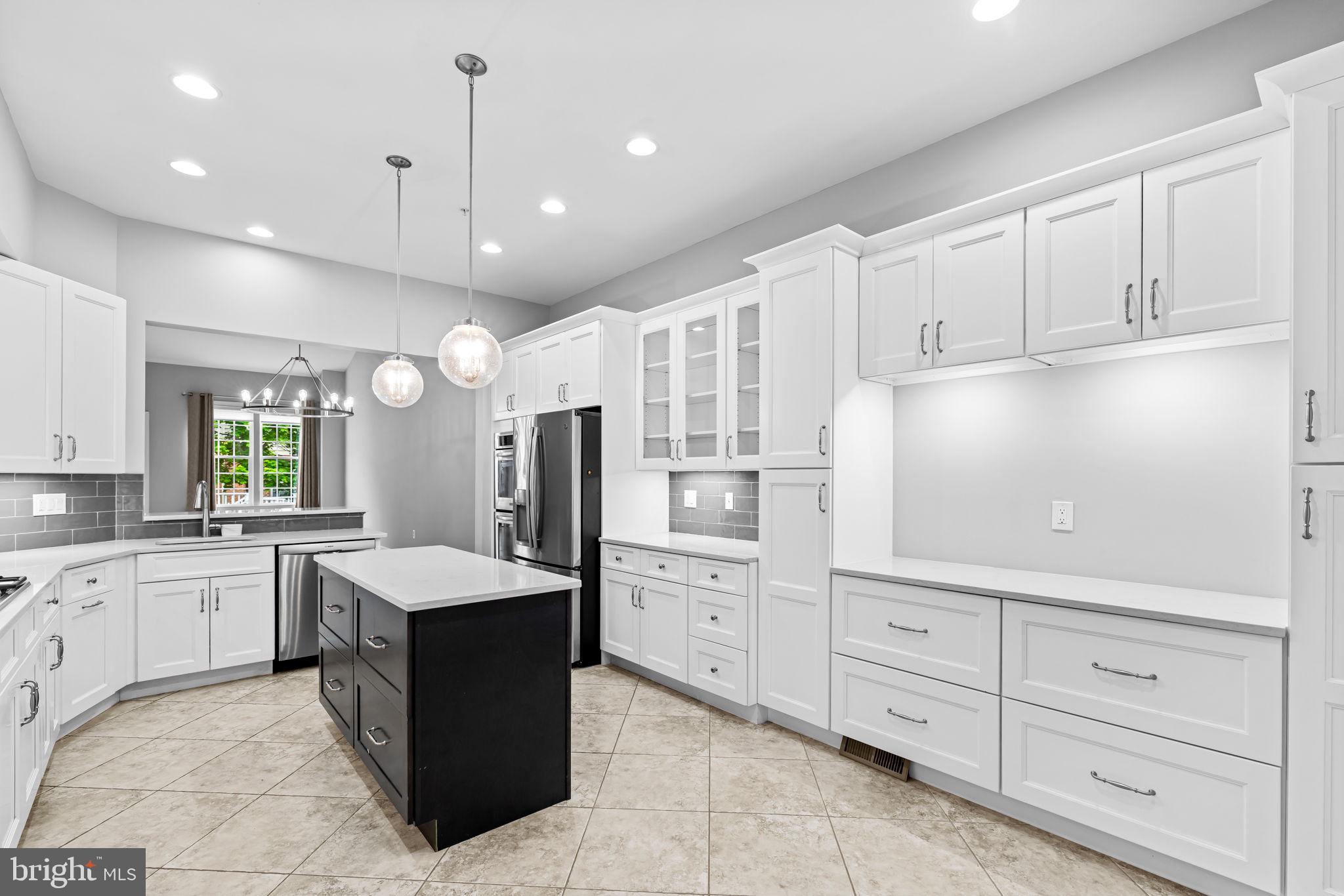 ELLICOTT MEADOWS - Residential