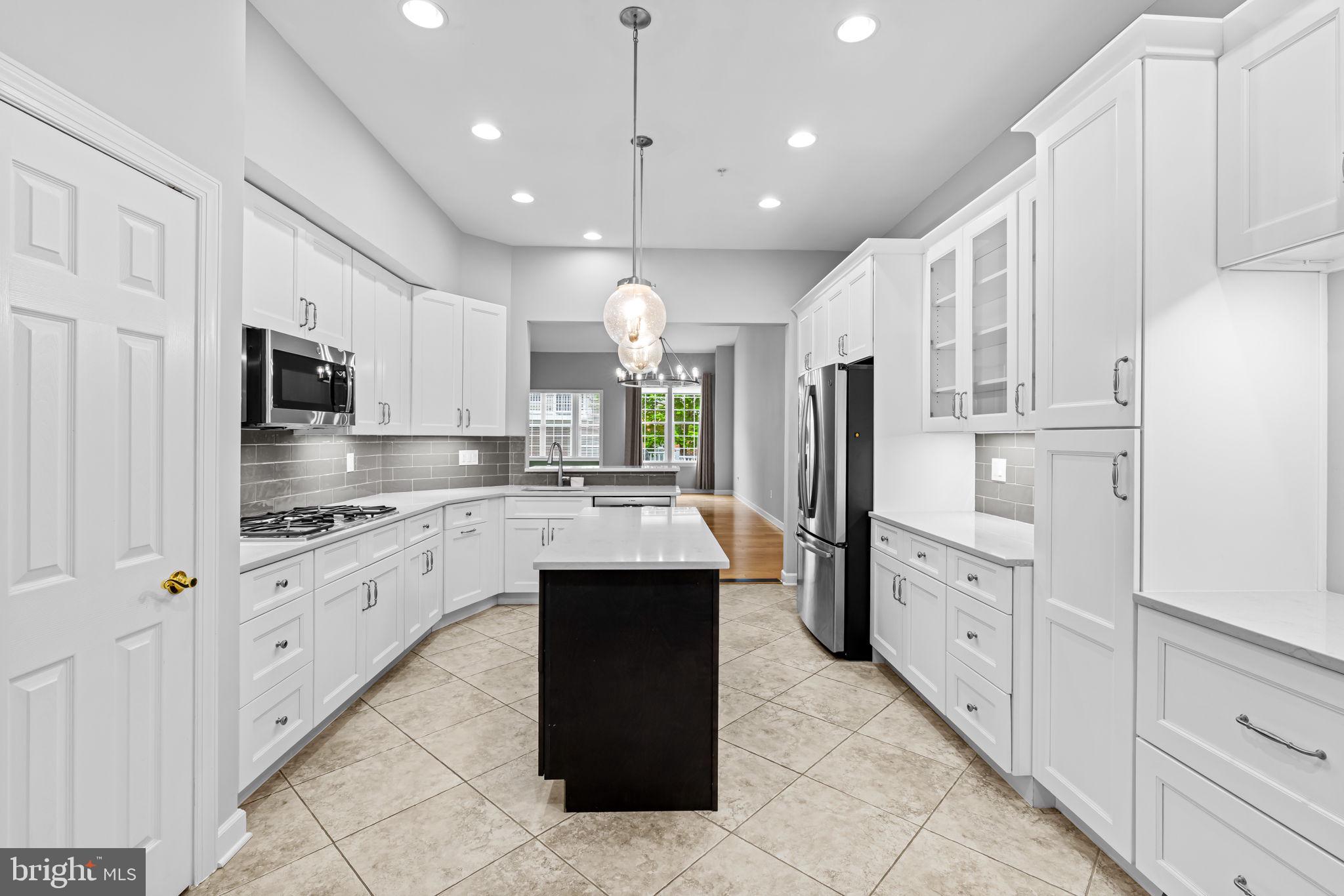 ELLICOTT MEADOWS - Residential