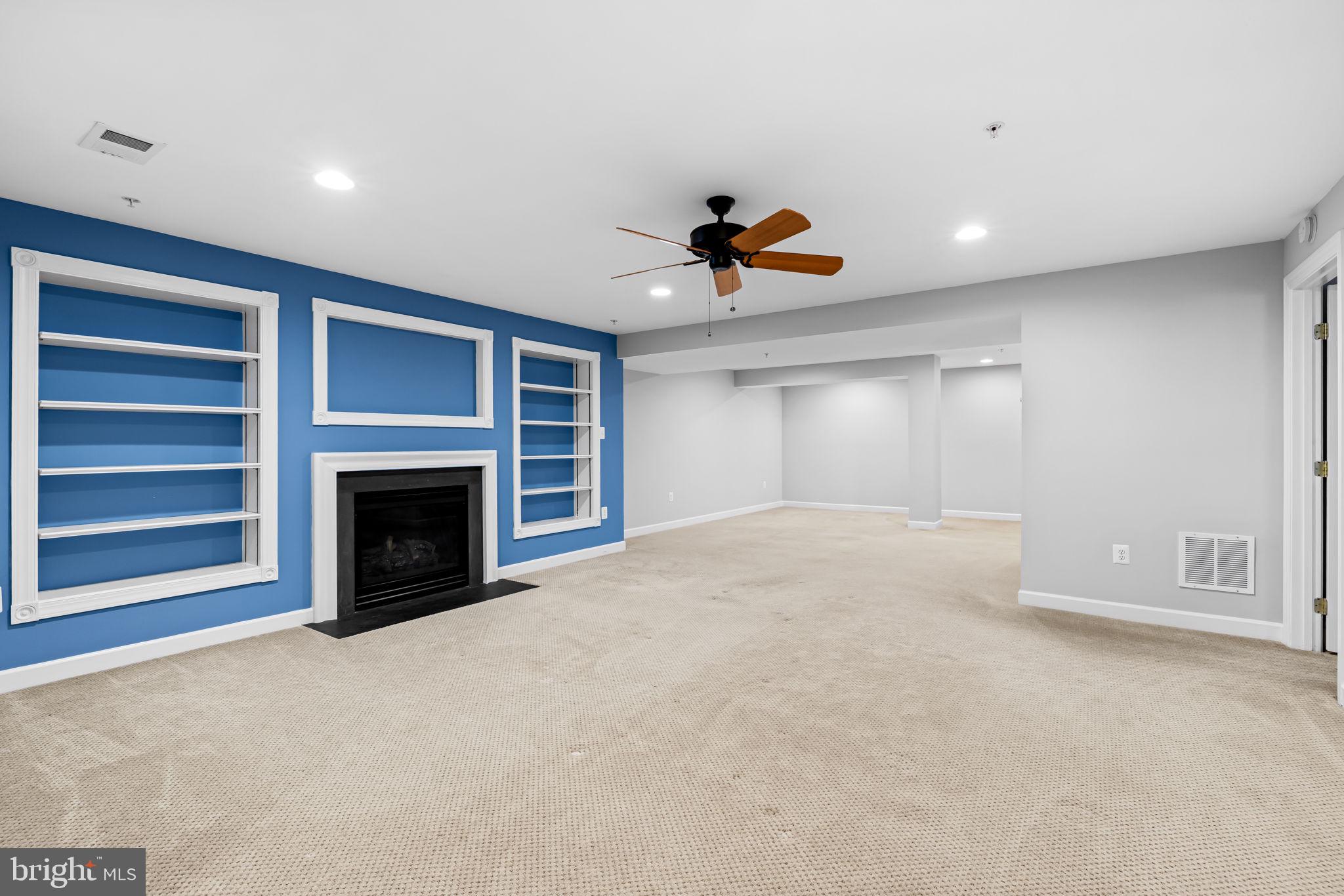 ELLICOTT MEADOWS - Residential