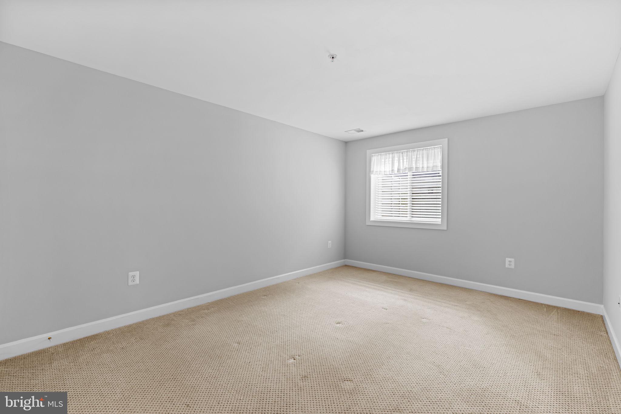 ELLICOTT MEADOWS - Residential