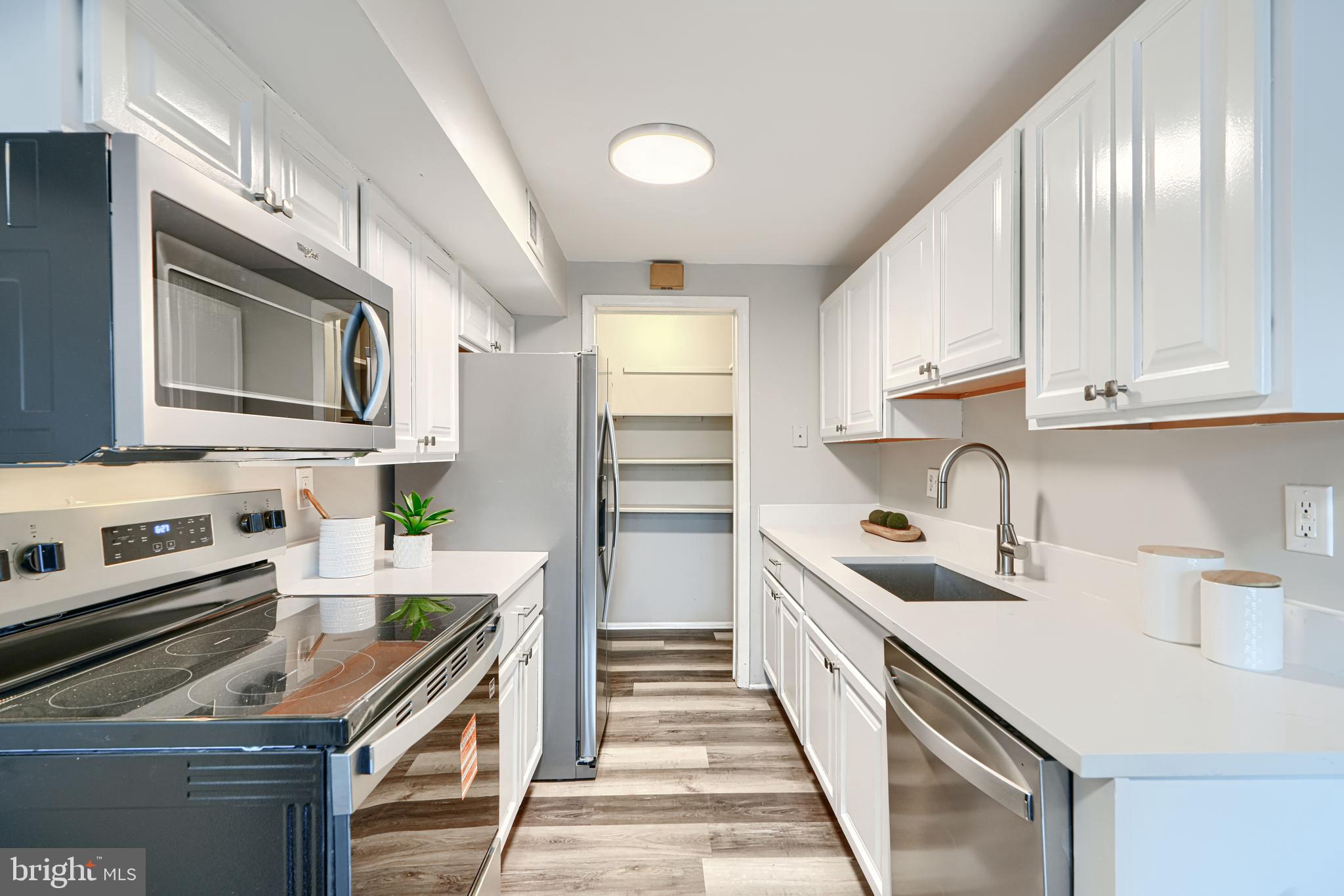 BROOKSHIRE - Residential