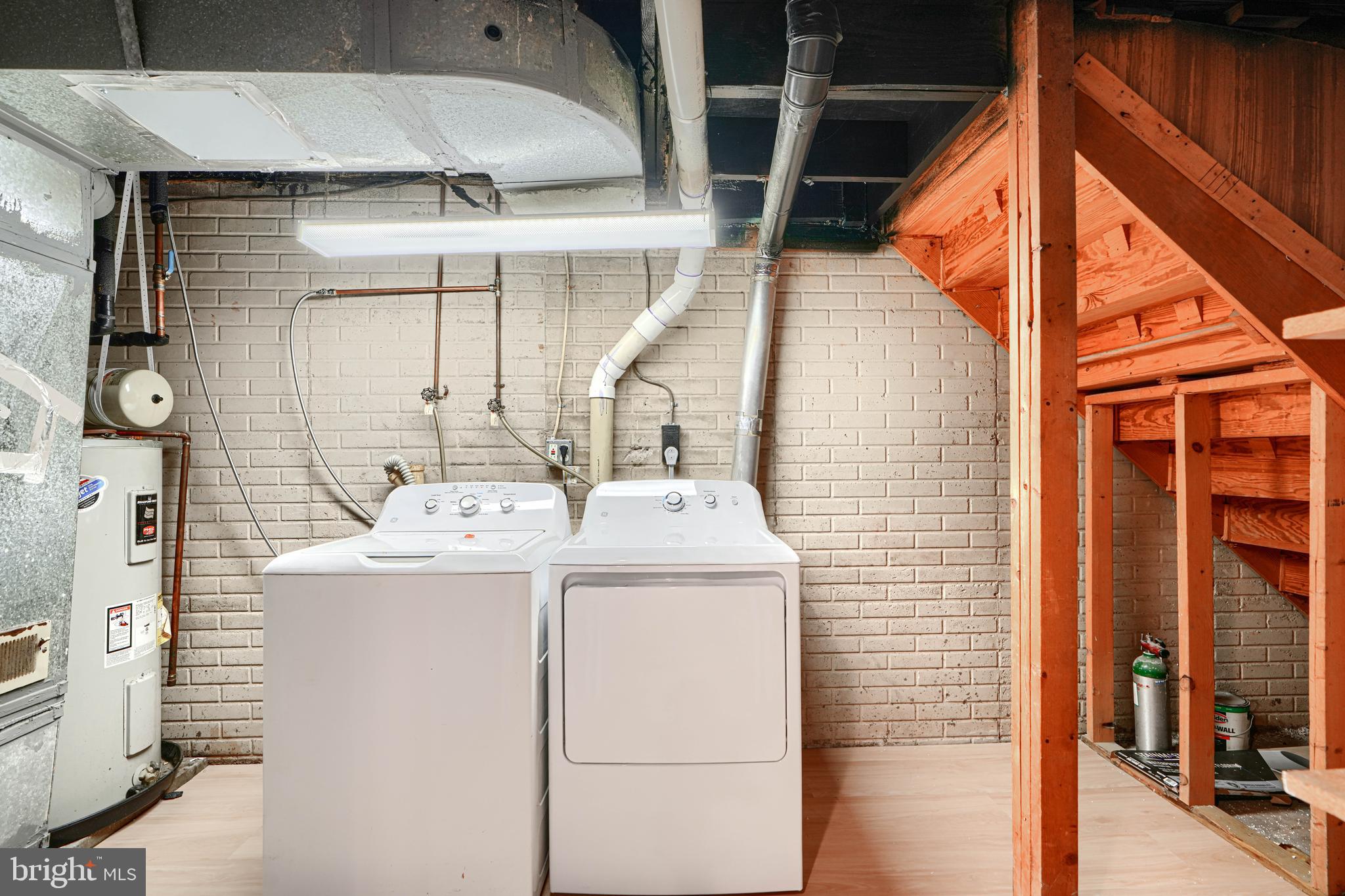 BROOKSHIRE - Residential