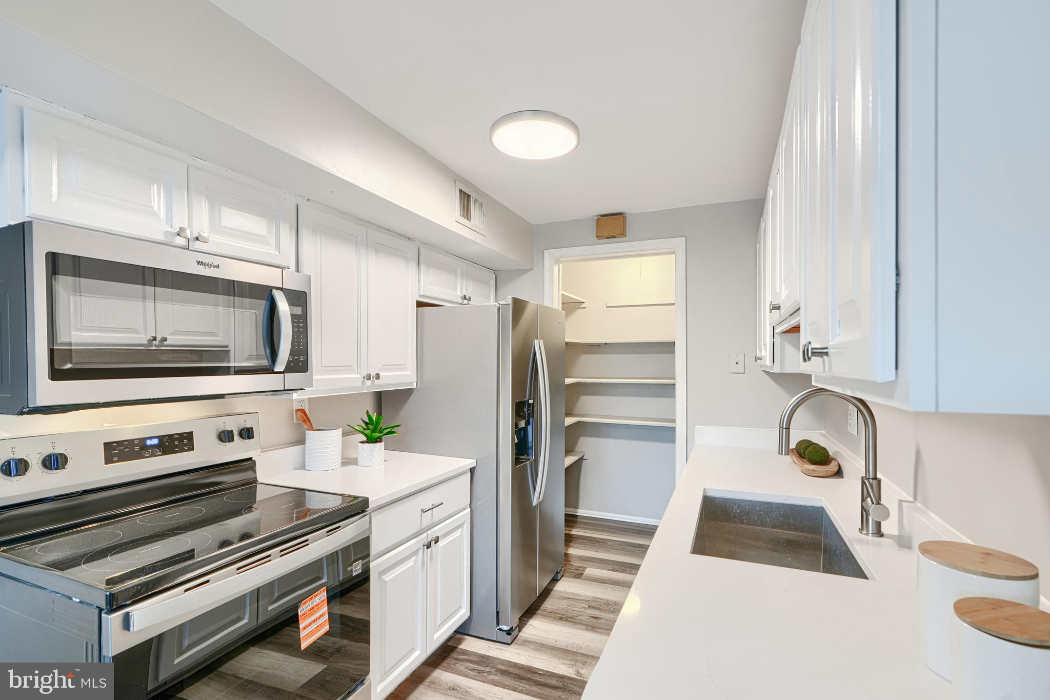 BROOKSHIRE - Residential