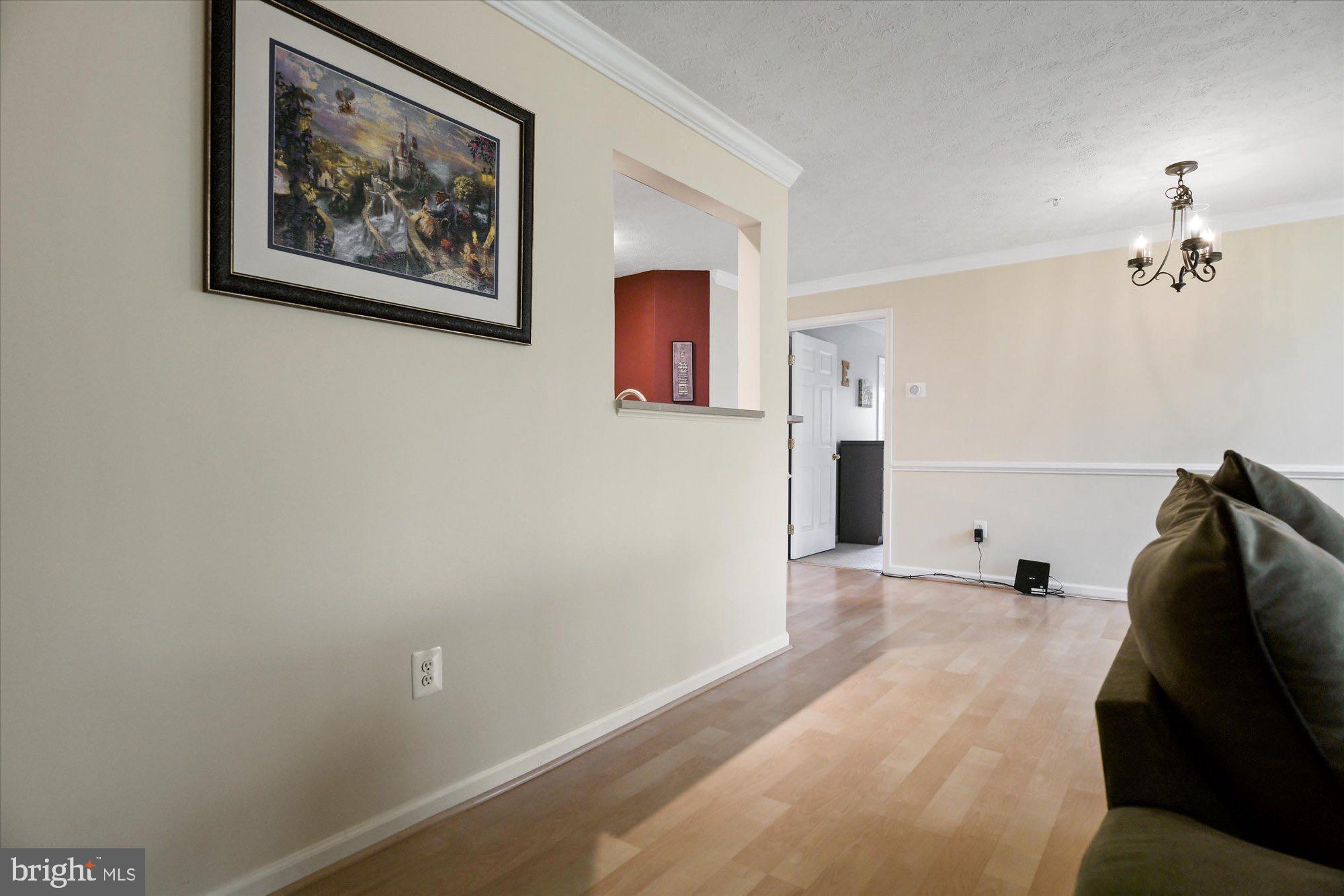 SILVER LAKE - Residential