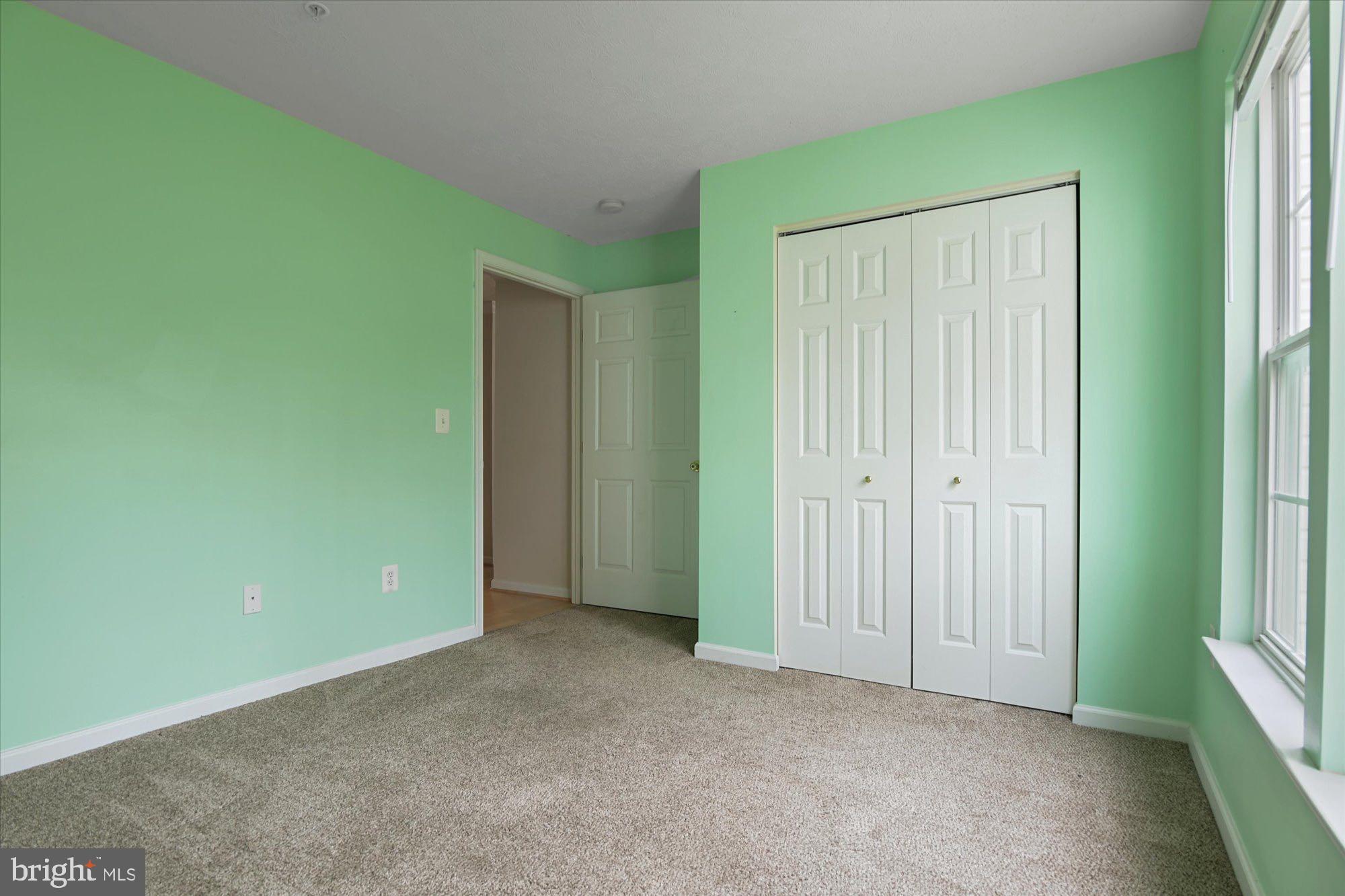 SILVER LAKE - Residential