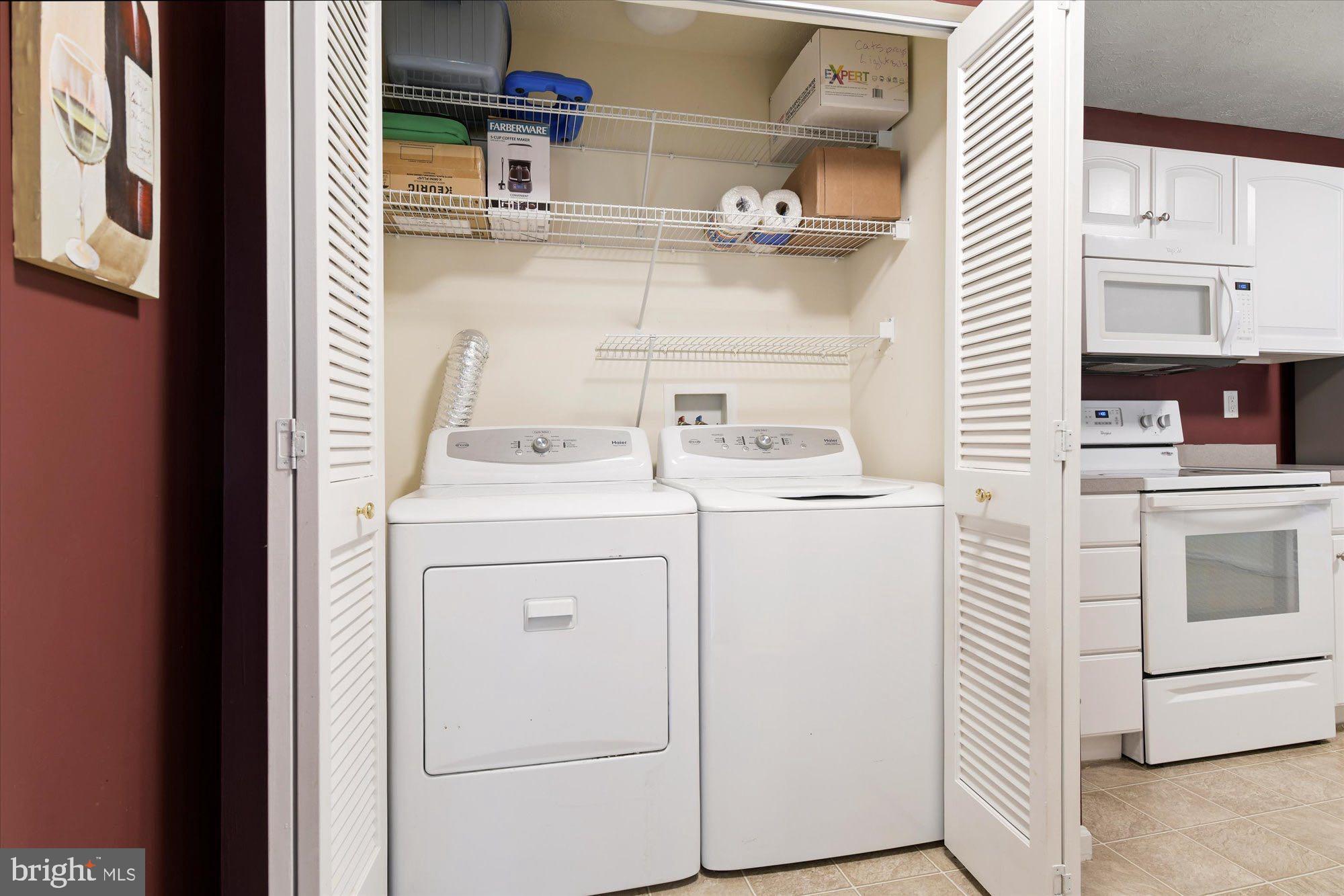 SILVER LAKE - Residential