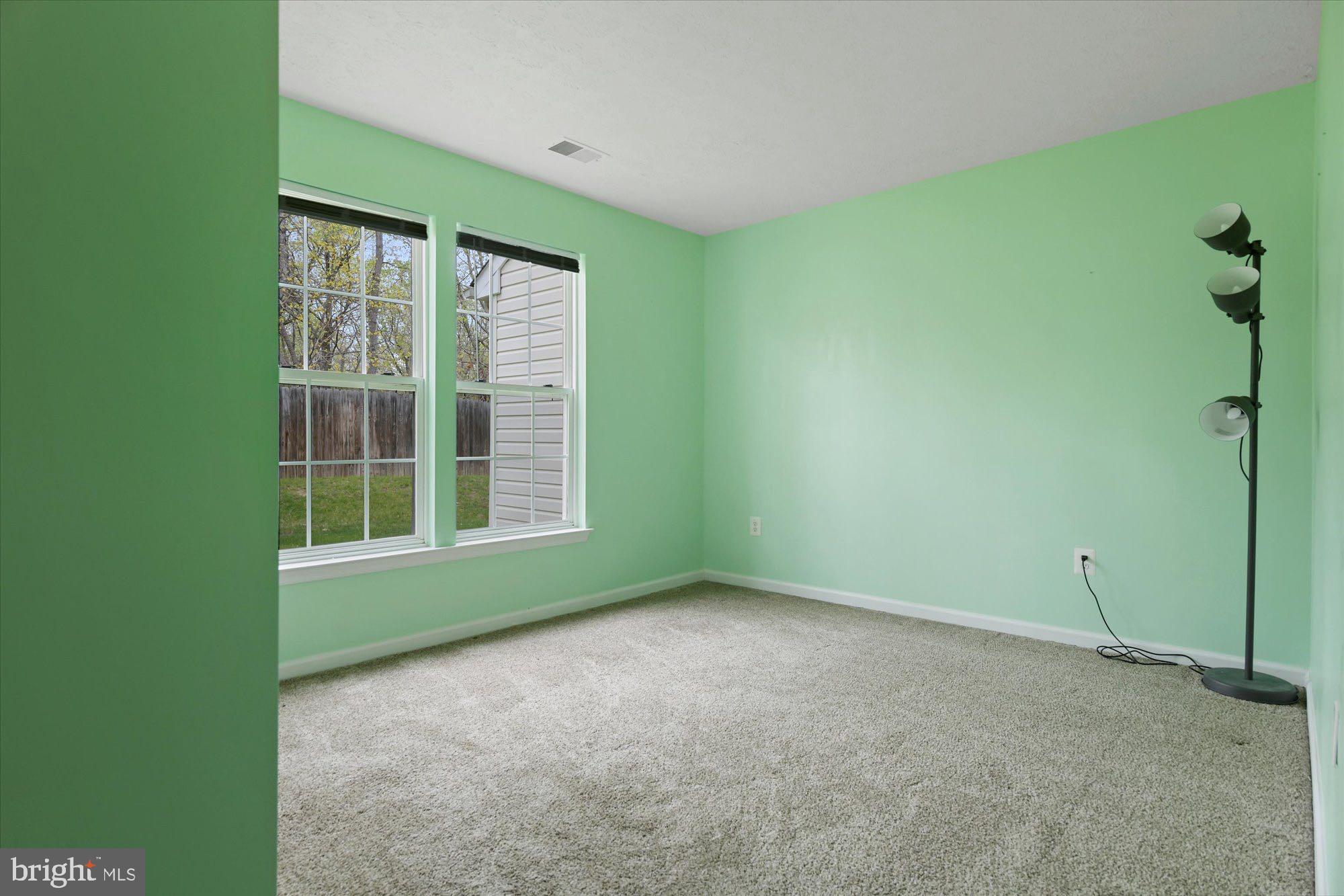 SILVER LAKE - Residential