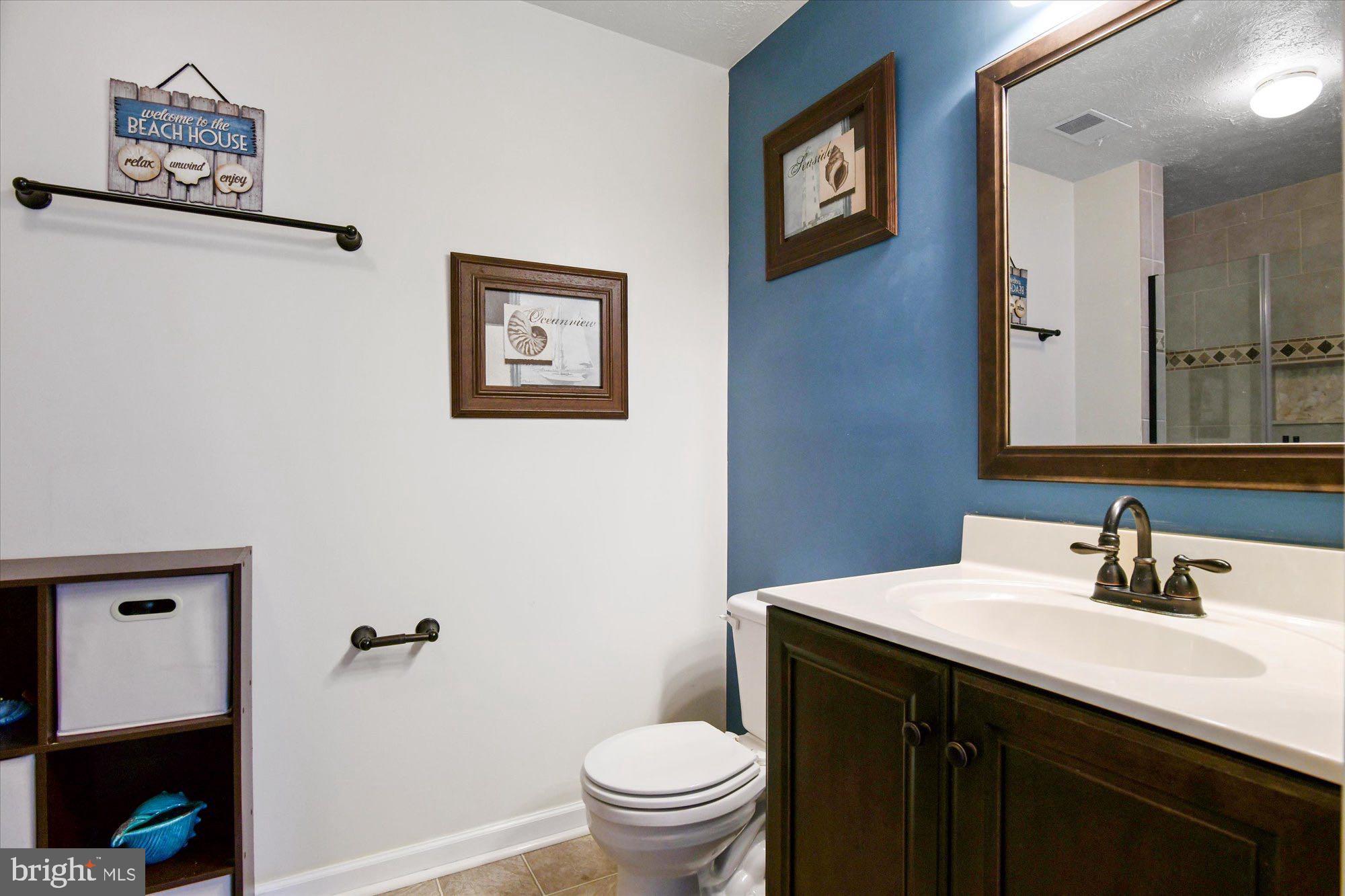 SILVER LAKE - Residential