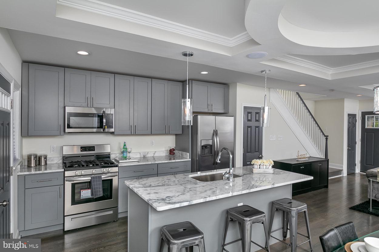 EDNOR GARDENS HISTORIC DISTRICT - Residential