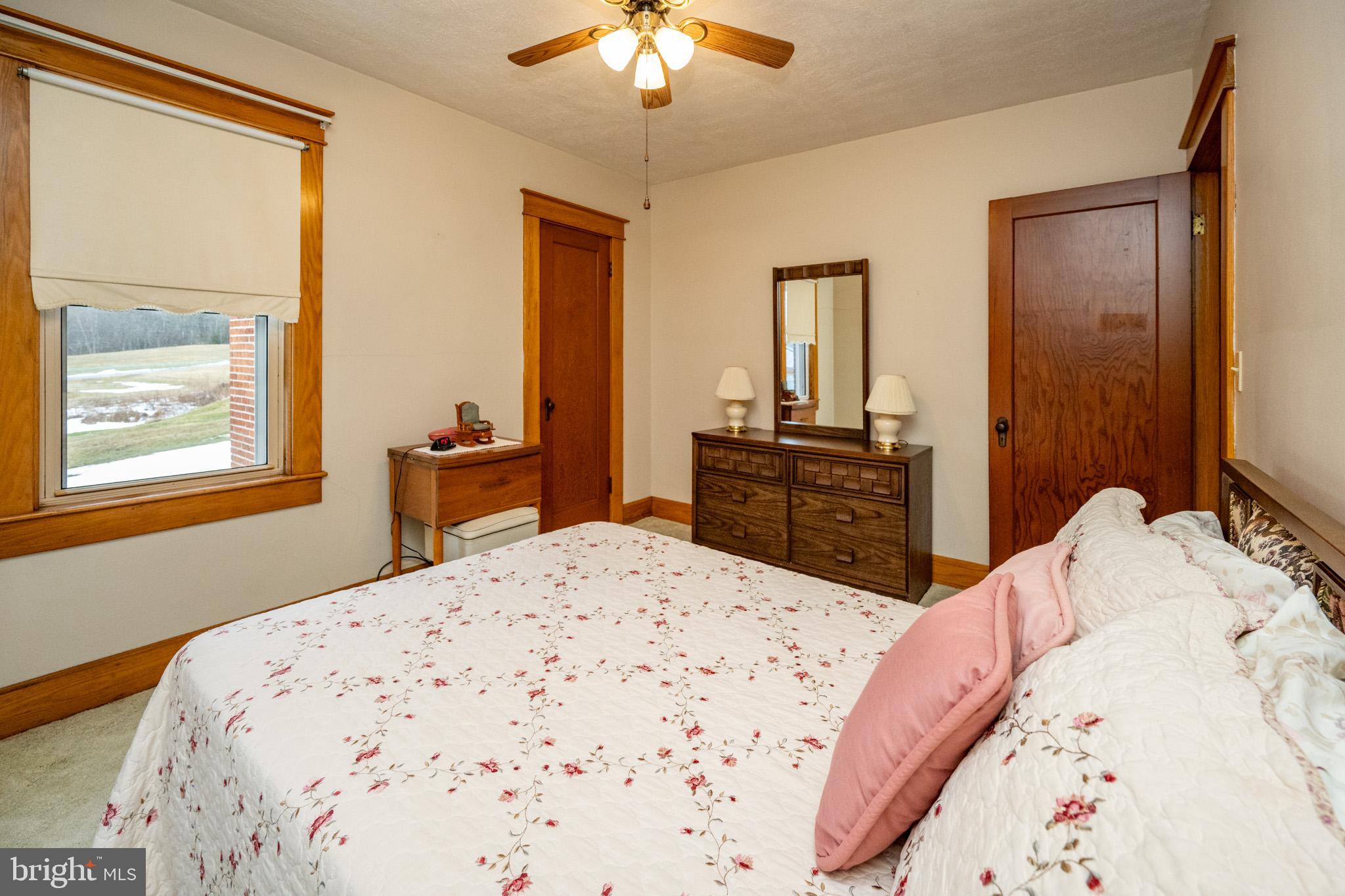 TOWN OF OAKLAND - Residential