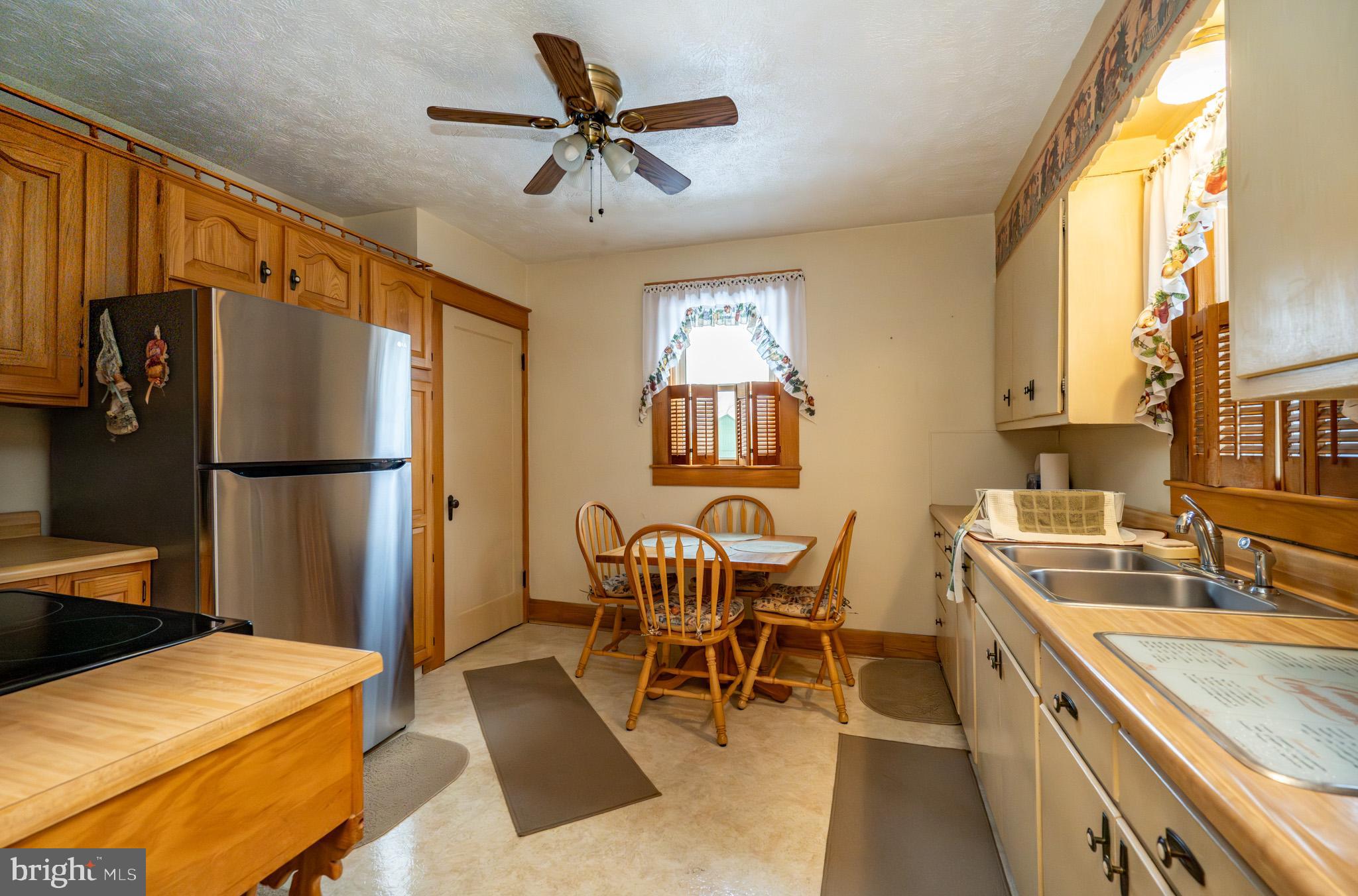 TOWN OF OAKLAND - Residential