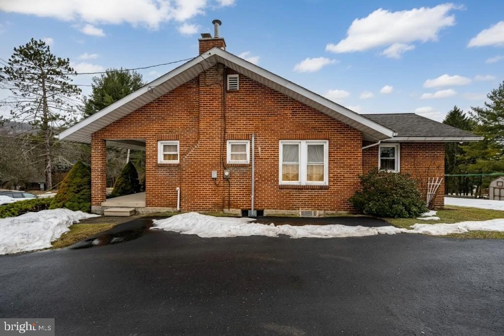 TOWN OF OAKLAND - Residential