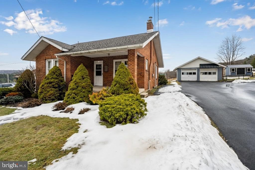 TOWN OF OAKLAND - Residential