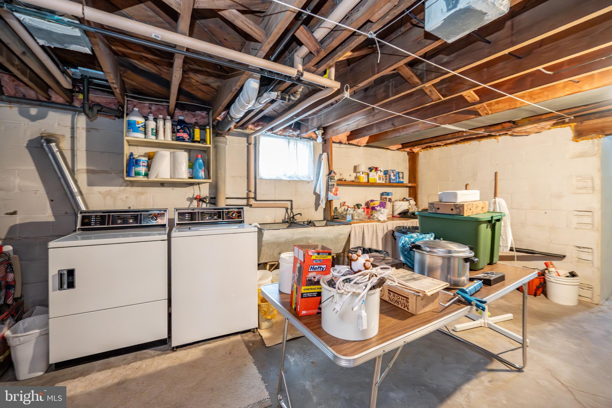 TOWN OF OAKLAND - Residential